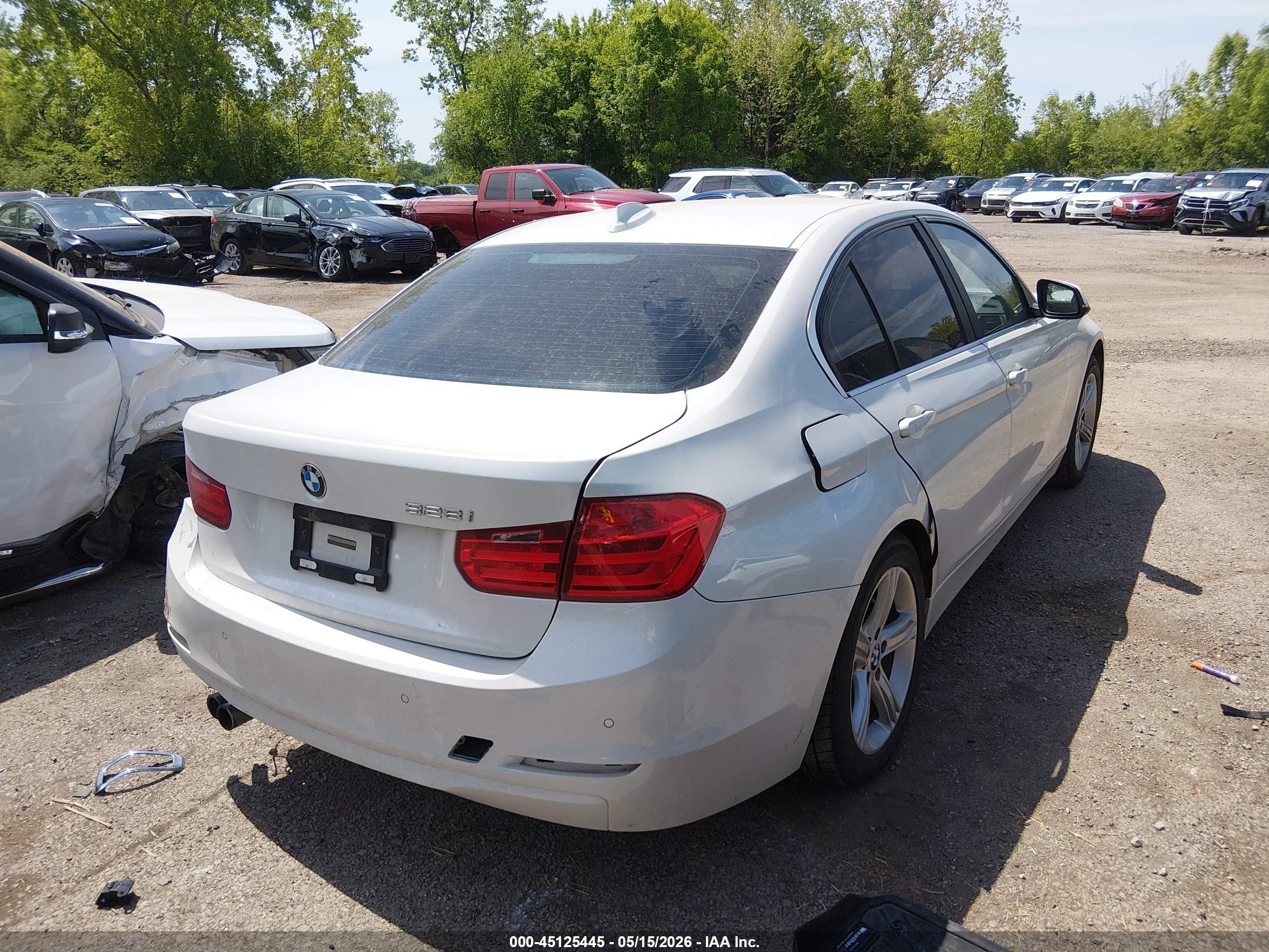 2015 Bmw 328i   White vin: WBA3A5G58FNS82261