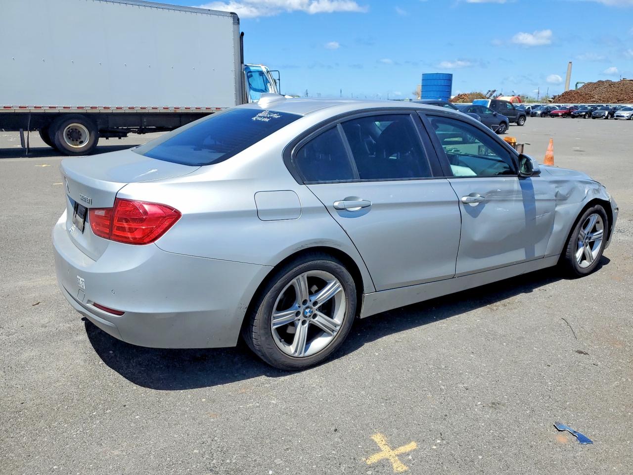 2013 Bmw 328 I Silver vin: WBA3A5G59DNP20217