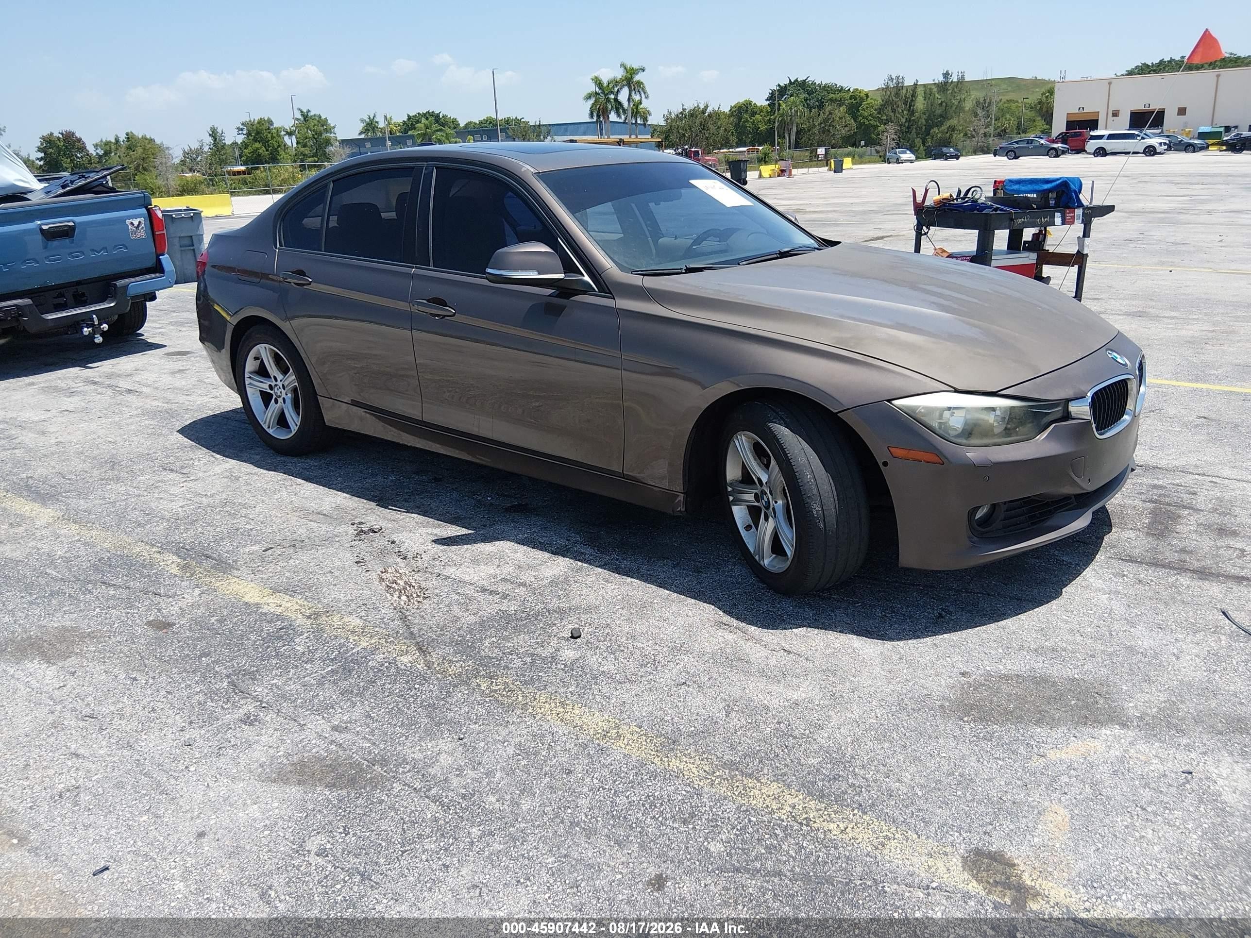2014 Bmw 328i   Brown vin: WBA3A5G59ENP32305