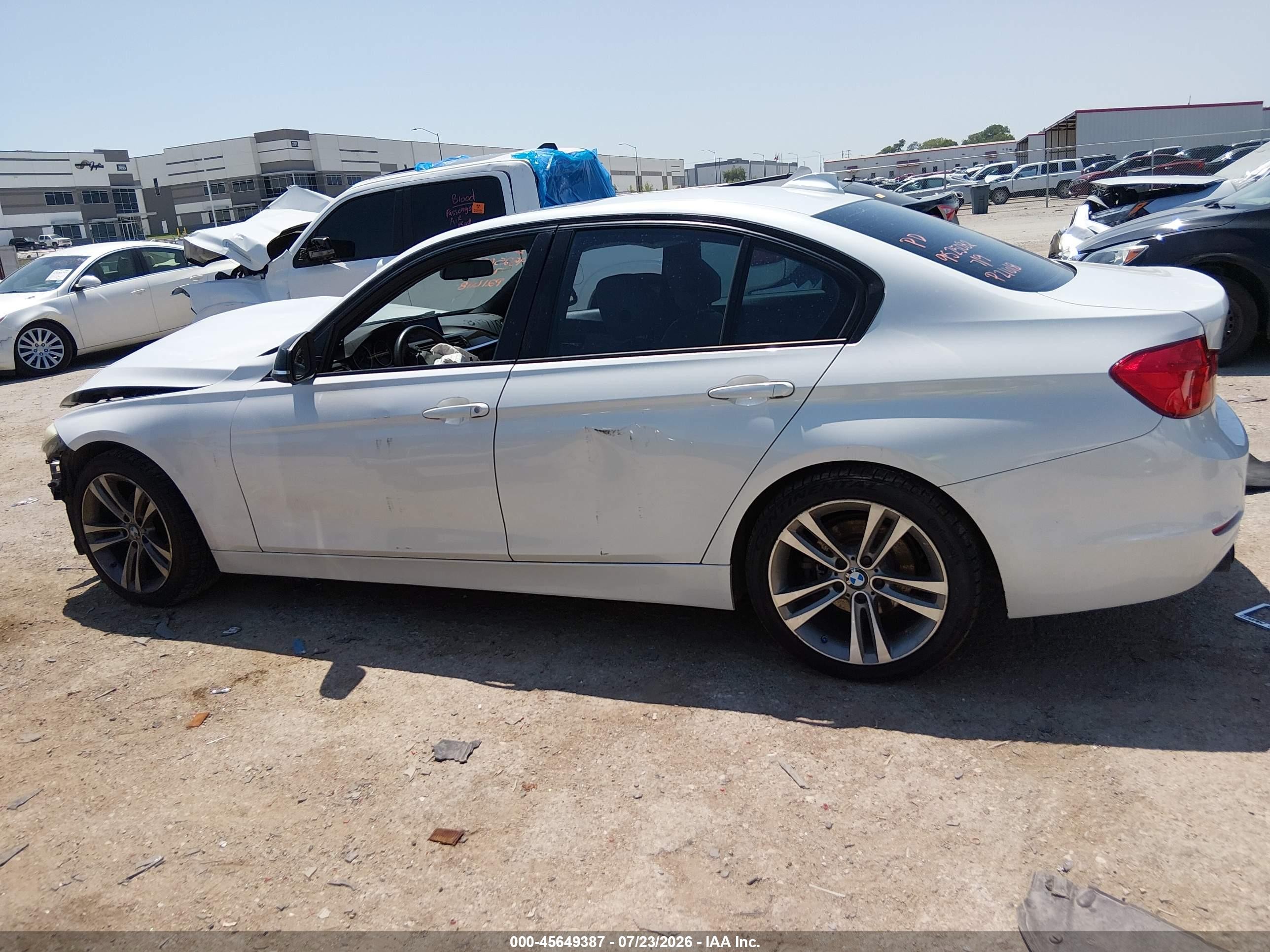2013 Bmw 328i   White vin: WBA3A5G5XDNP21618