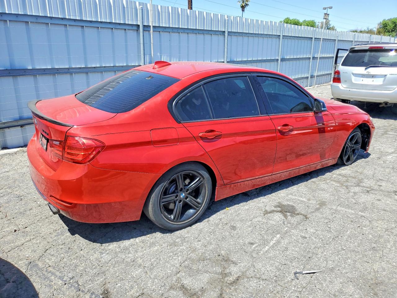 2012 Bmw 335 I Red vin: WBA3A9C50CF077701