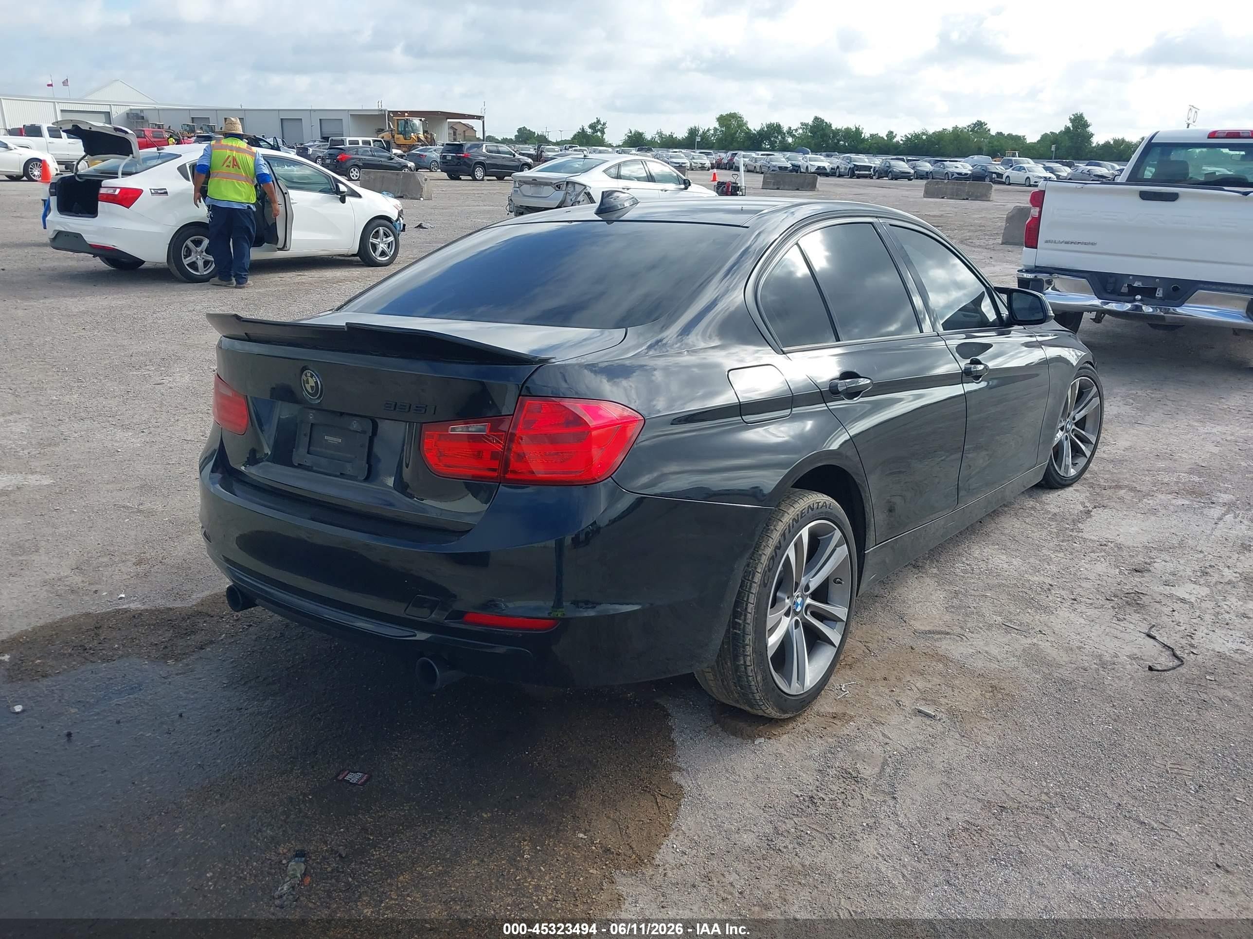 2013 Bmw 335i   Black vin: WBA3A9C50DF475993