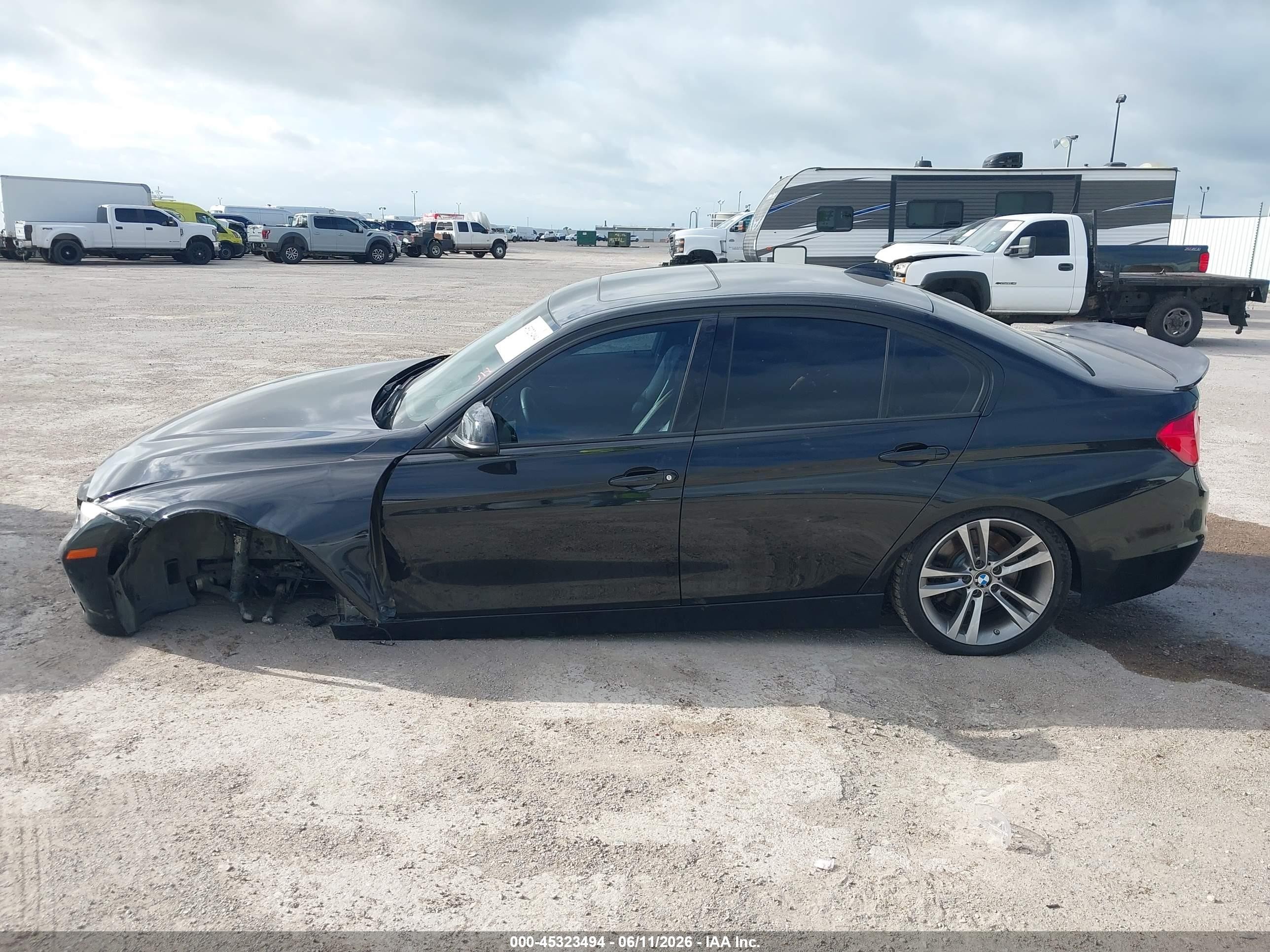 2013 Bmw 335i   Black vin: WBA3A9C50DF475993