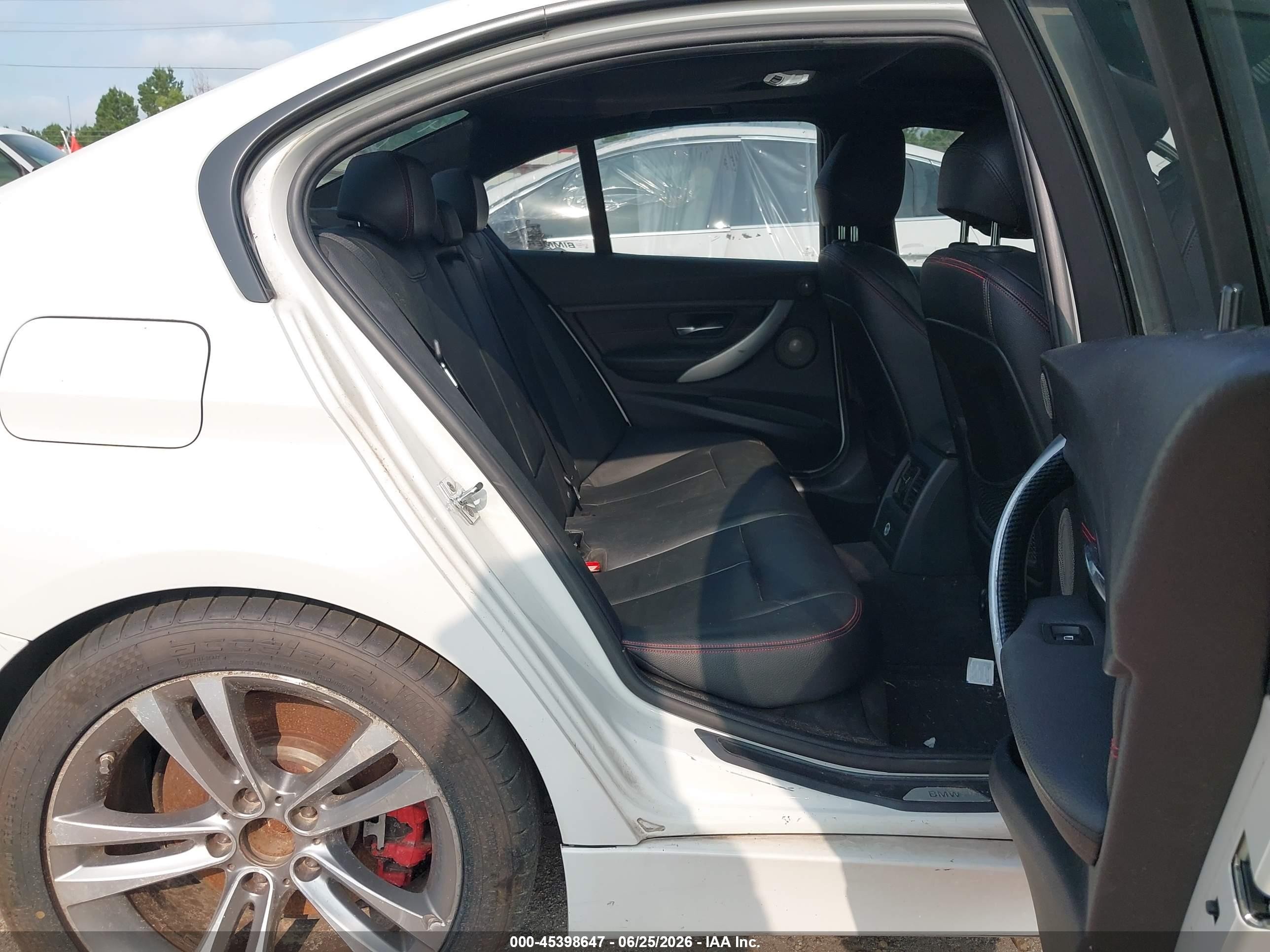 2012 Bmw 335i   Белый vin: WBA3A9C51CF474818