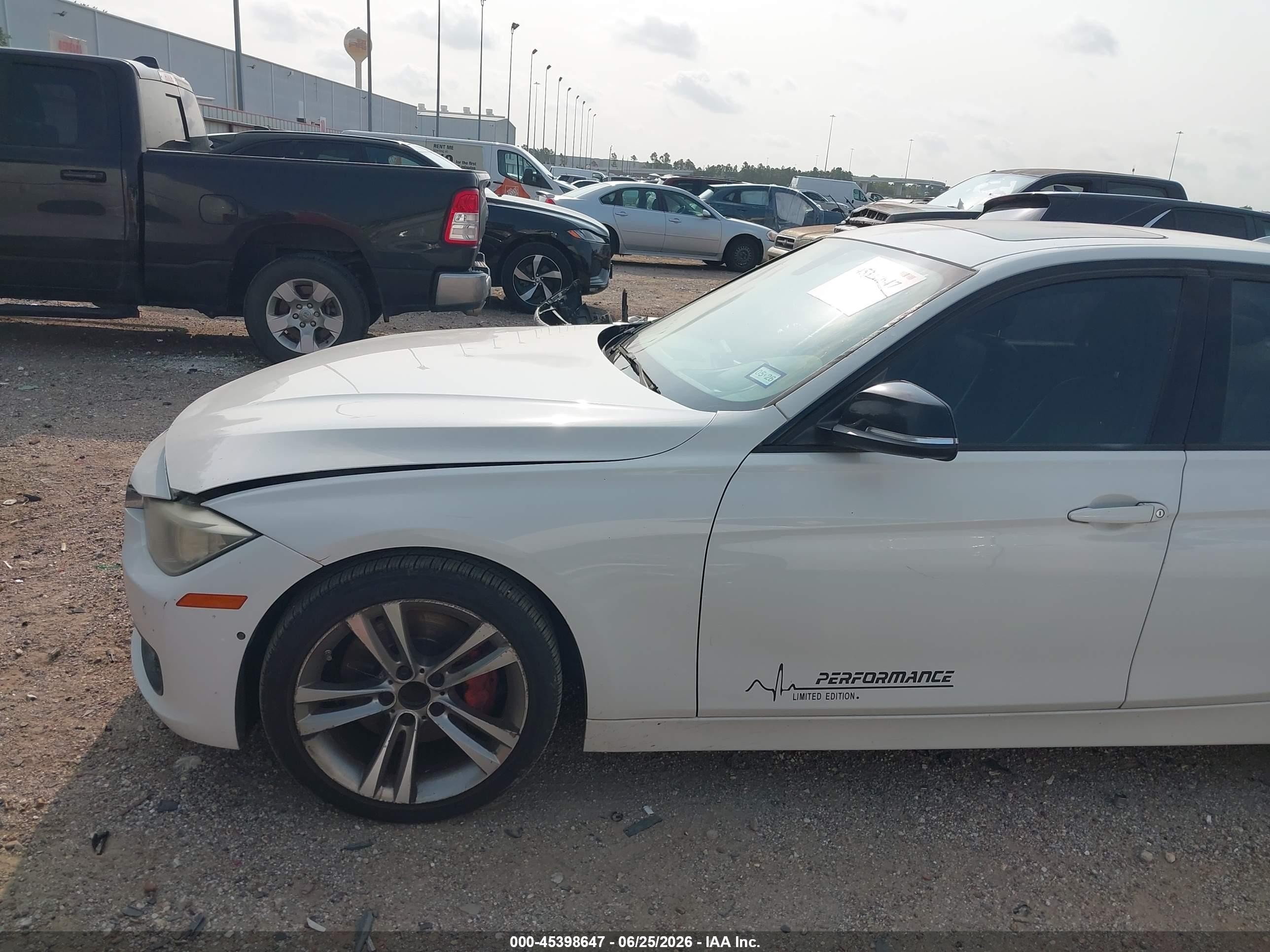 2012 Bmw 335i   Белый vin: WBA3A9C51CF474818