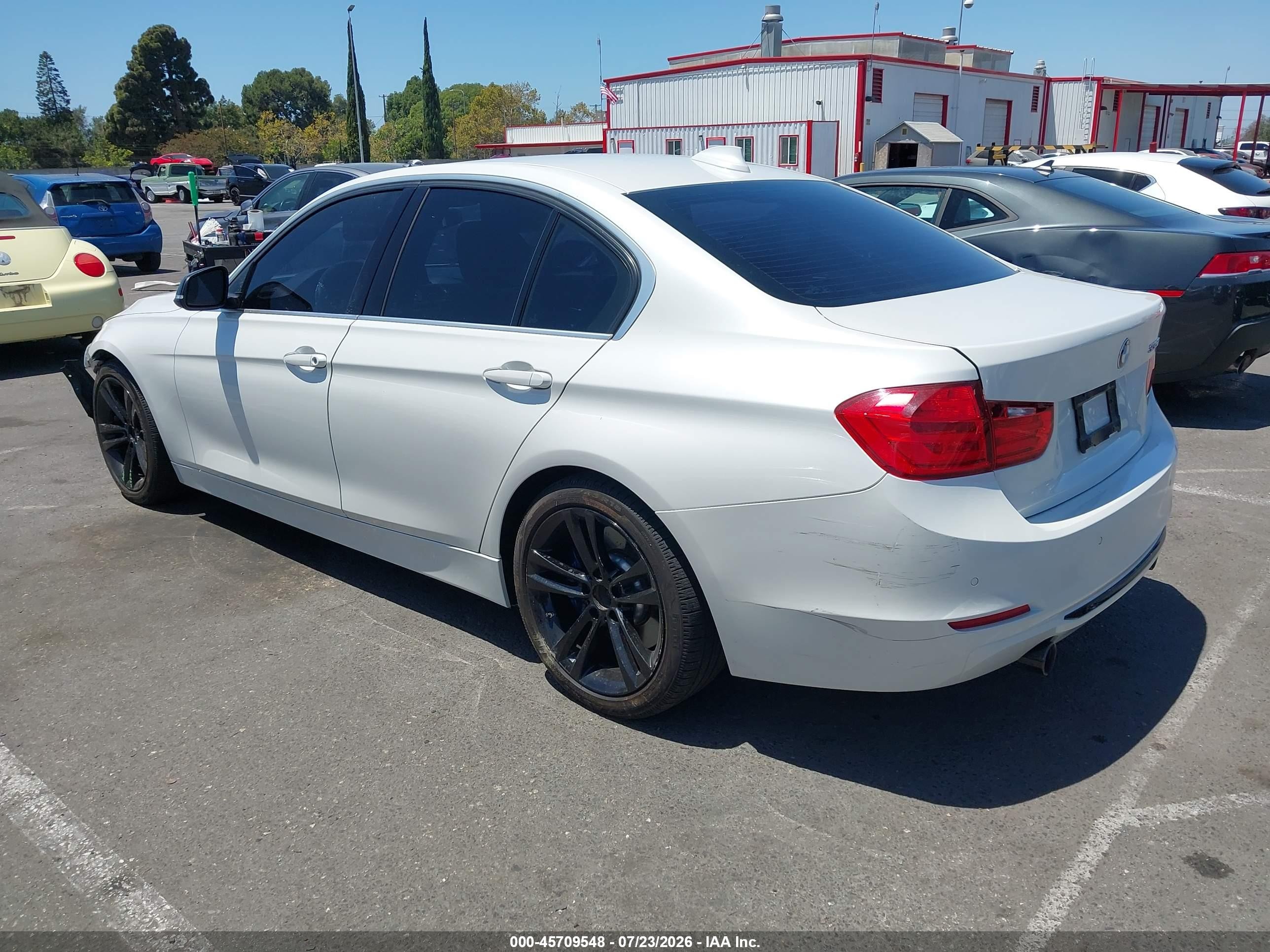 2015 Bmw 335i   Белый vin: WBA3A9C52FKW74909