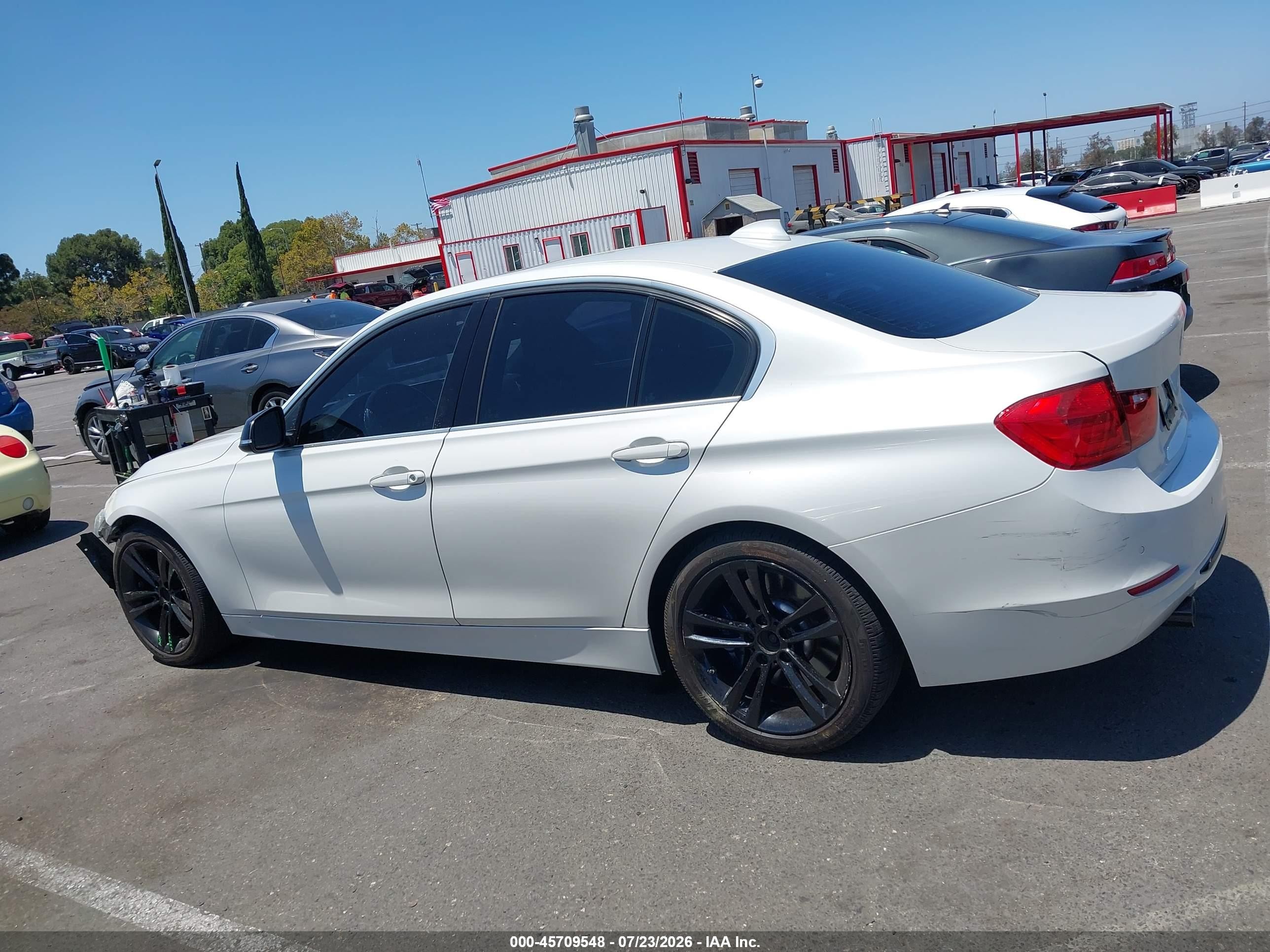 2015 Bmw 335i   Белый vin: WBA3A9C52FKW74909