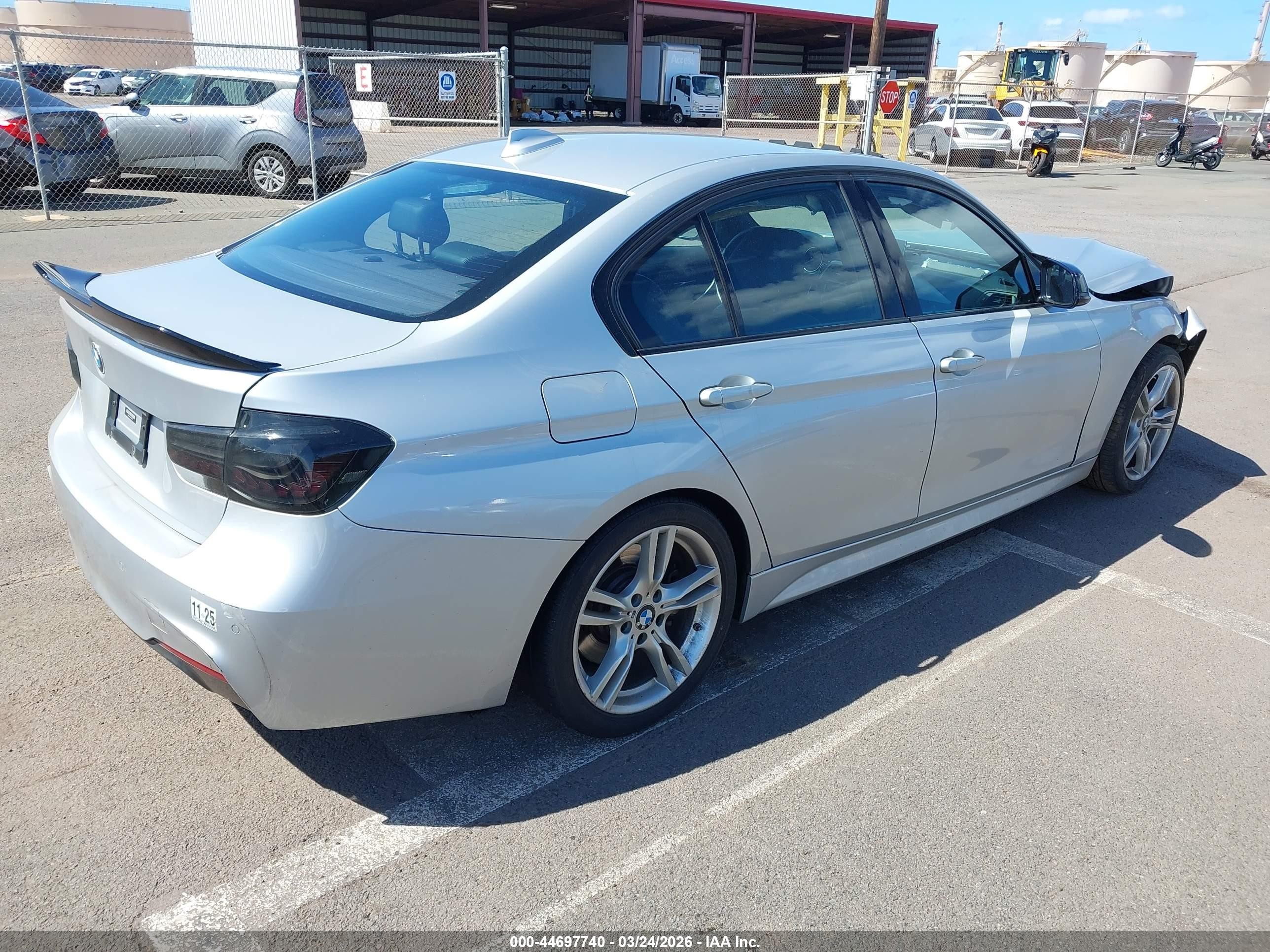 2013 Bmw 335i Silver vin: WBA3A9C54DF476242