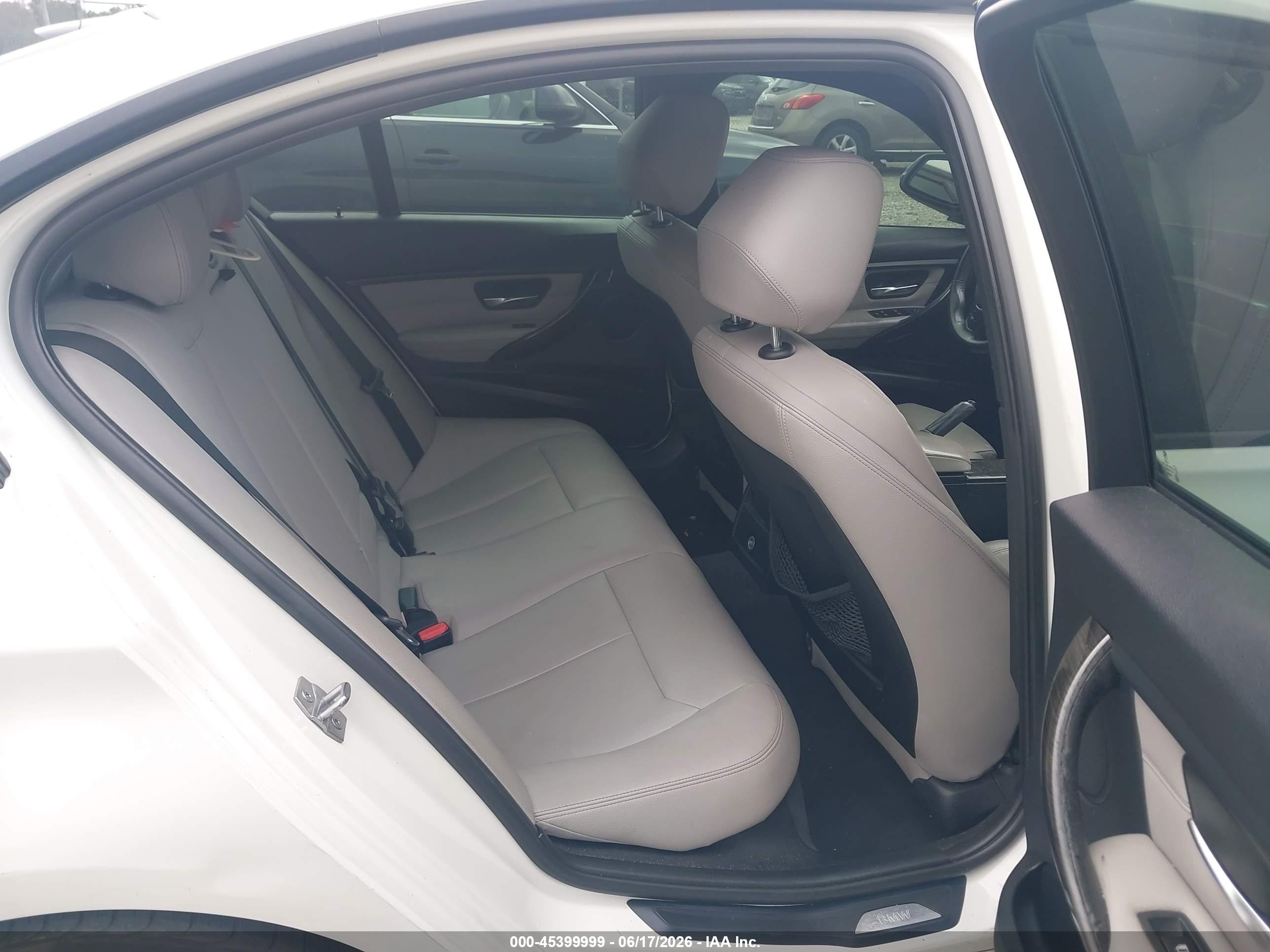2013 Bmw 335i   White vin: WBA3A9C58DF476017