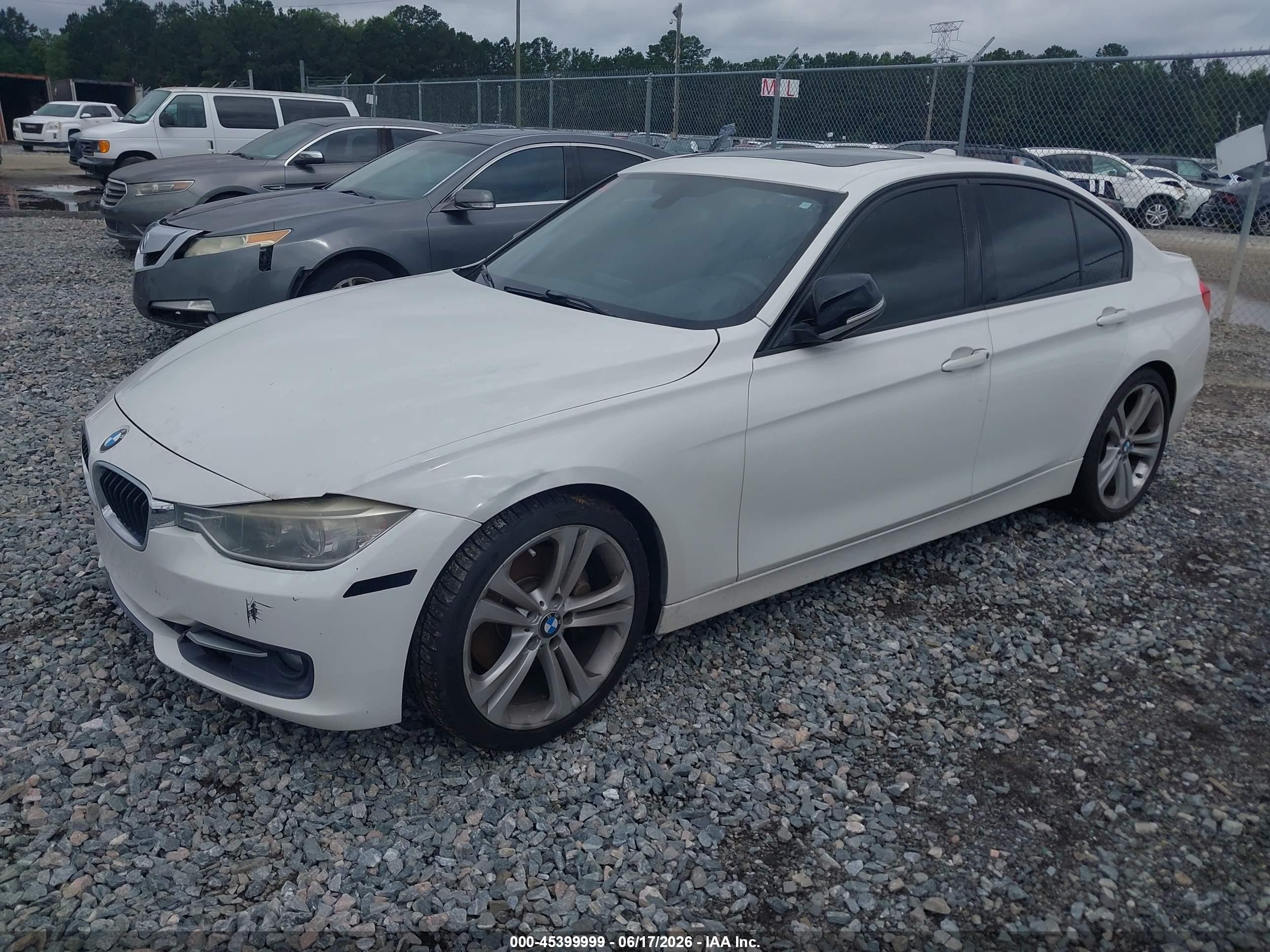 2013 Bmw 335i   White vin: WBA3A9C58DF476017