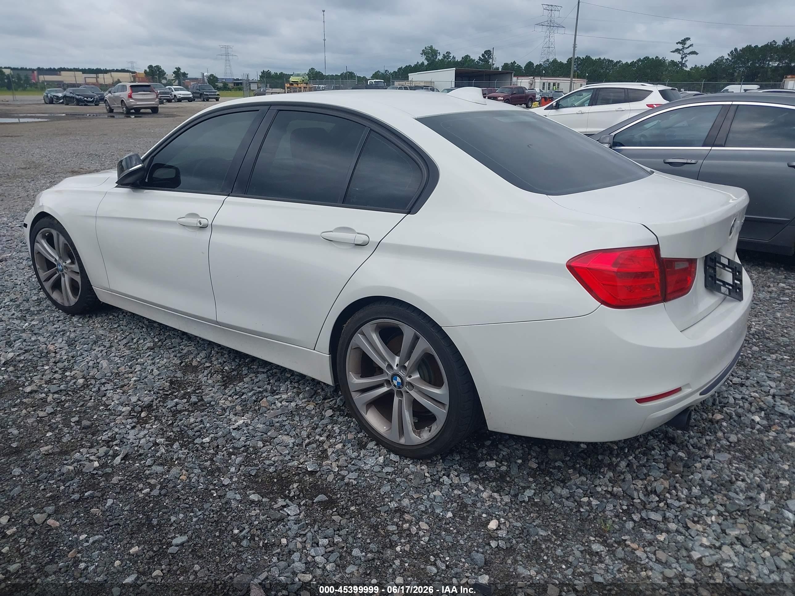 2013 Bmw 335i   White vin: WBA3A9C58DF476017