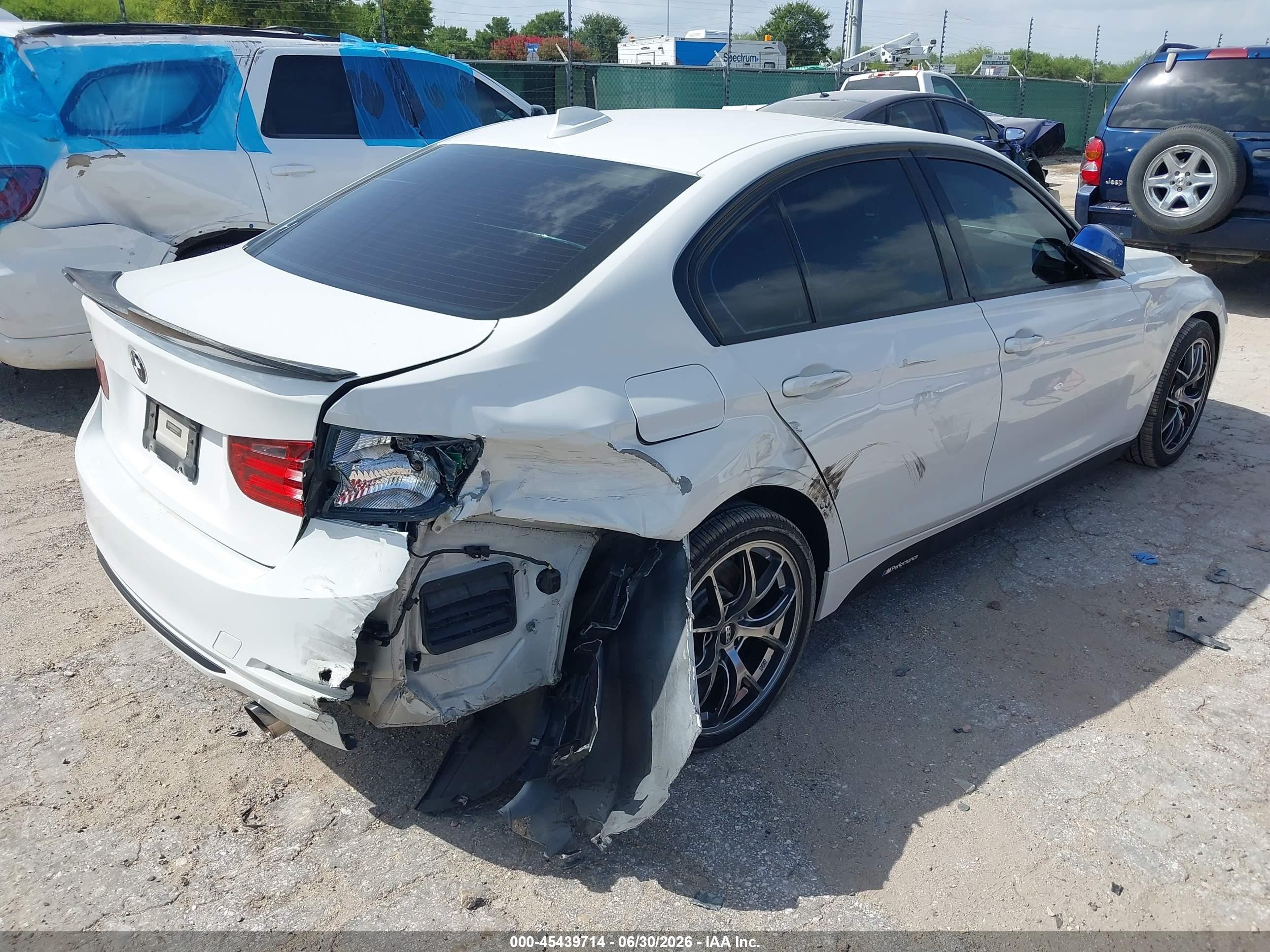 2013 Bmw 335i   White vin: WBA3A9C59DF475930