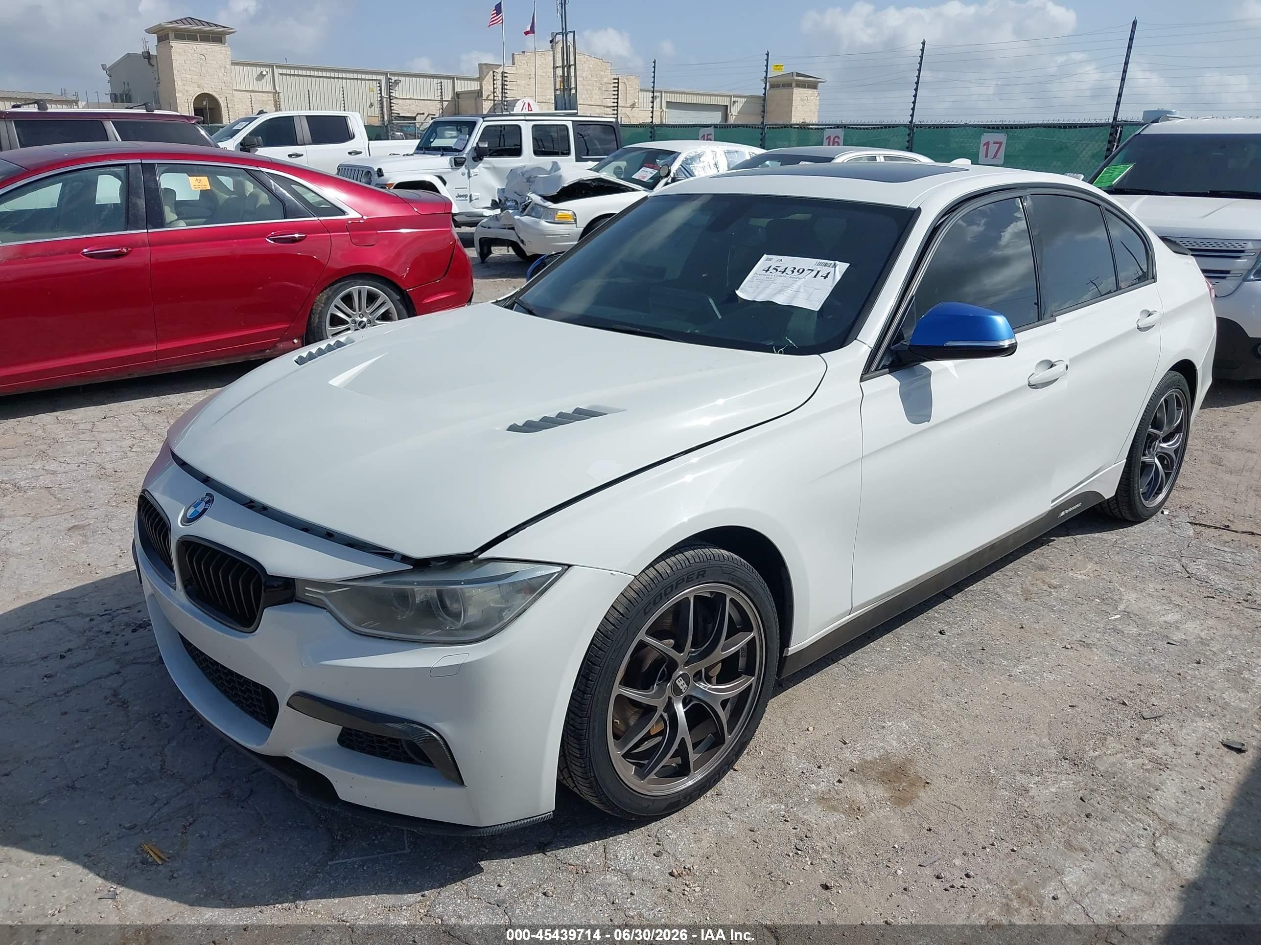 2013 Bmw 335i   White vin: WBA3A9C59DF475930