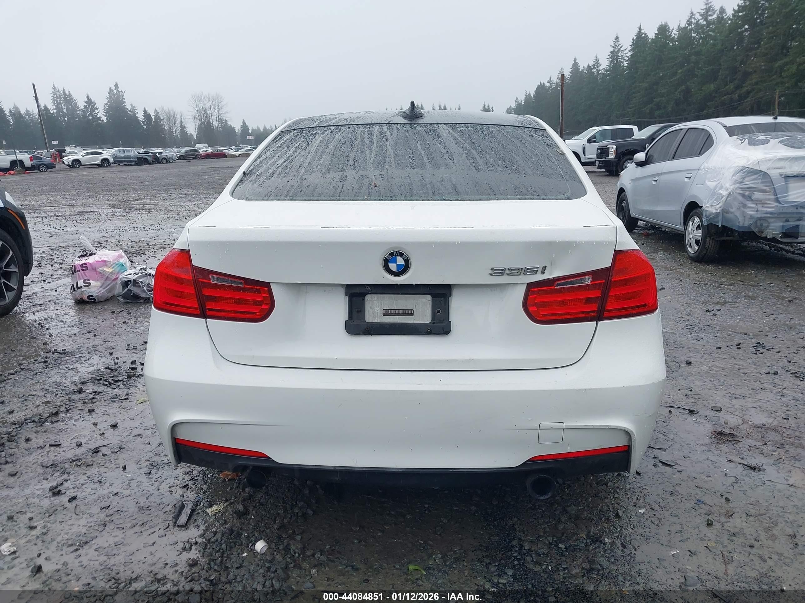 2013 Bmw 335i   White vin: WBA3A9G50DNR97006