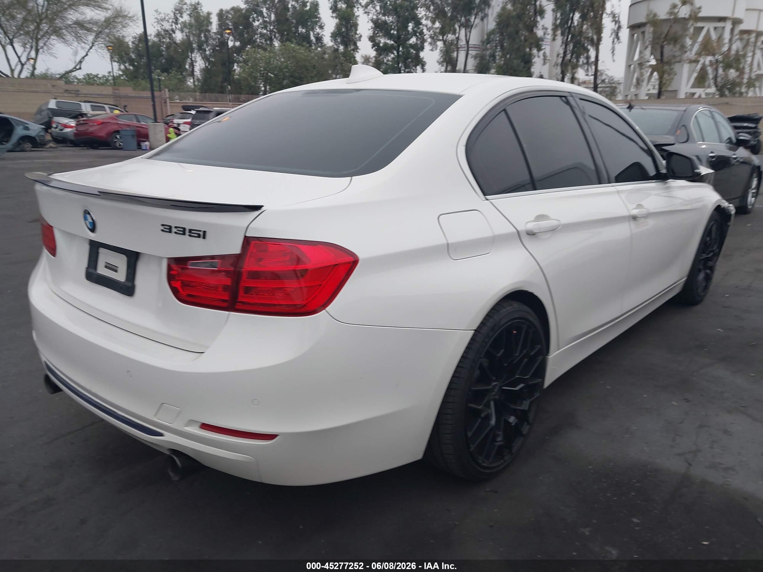 2015 Bmw 335i   White vin: WBA3A9G50FNS66028