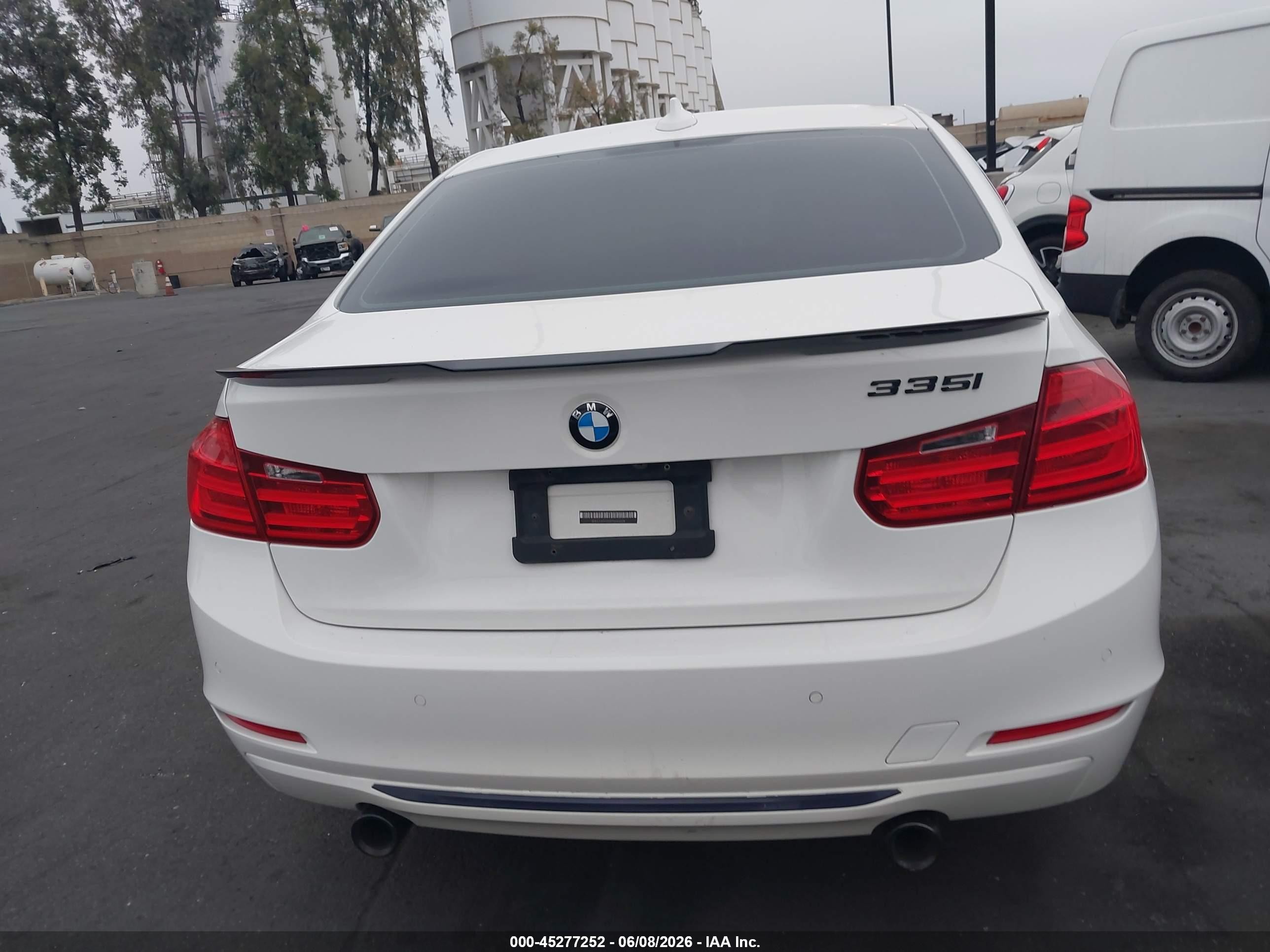2015 Bmw 335i   White vin: WBA3A9G50FNS66028