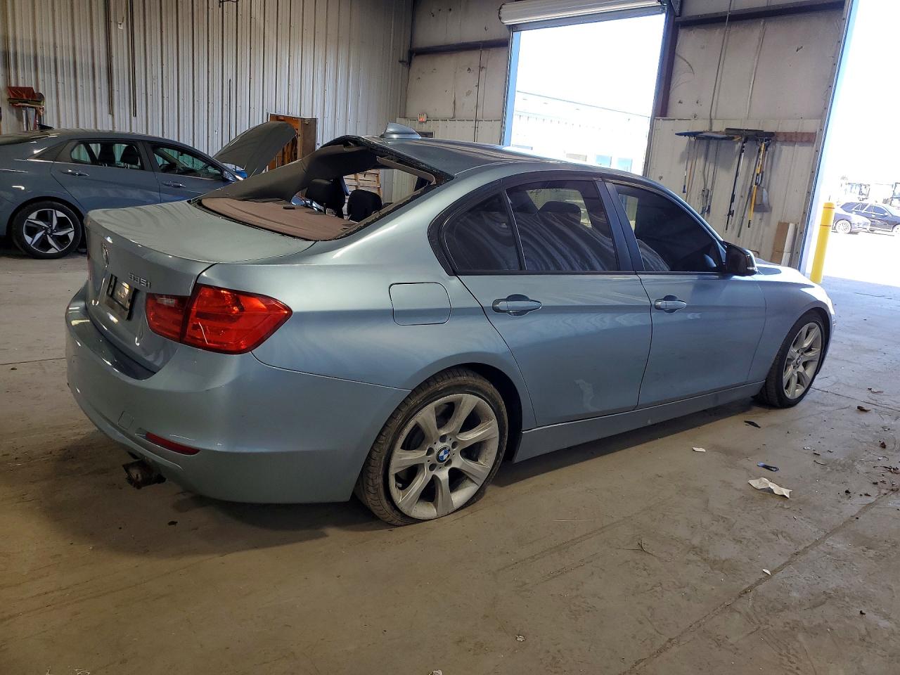 2013 Bmw 335 I Blue vin: WBA3A9G51DNP37116