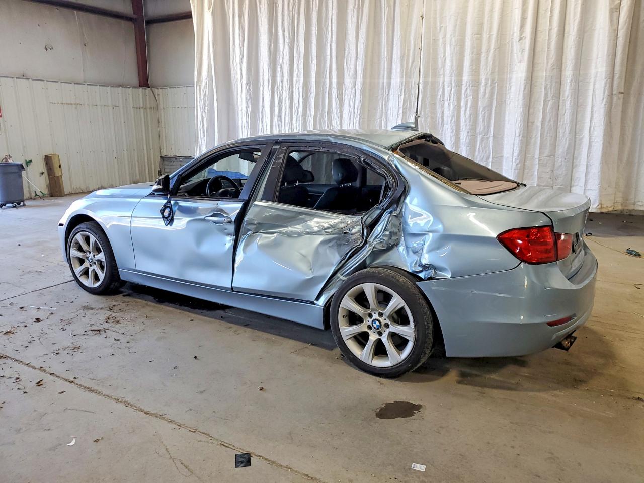 2013 Bmw 335 I Blue vin: WBA3A9G51DNP37116