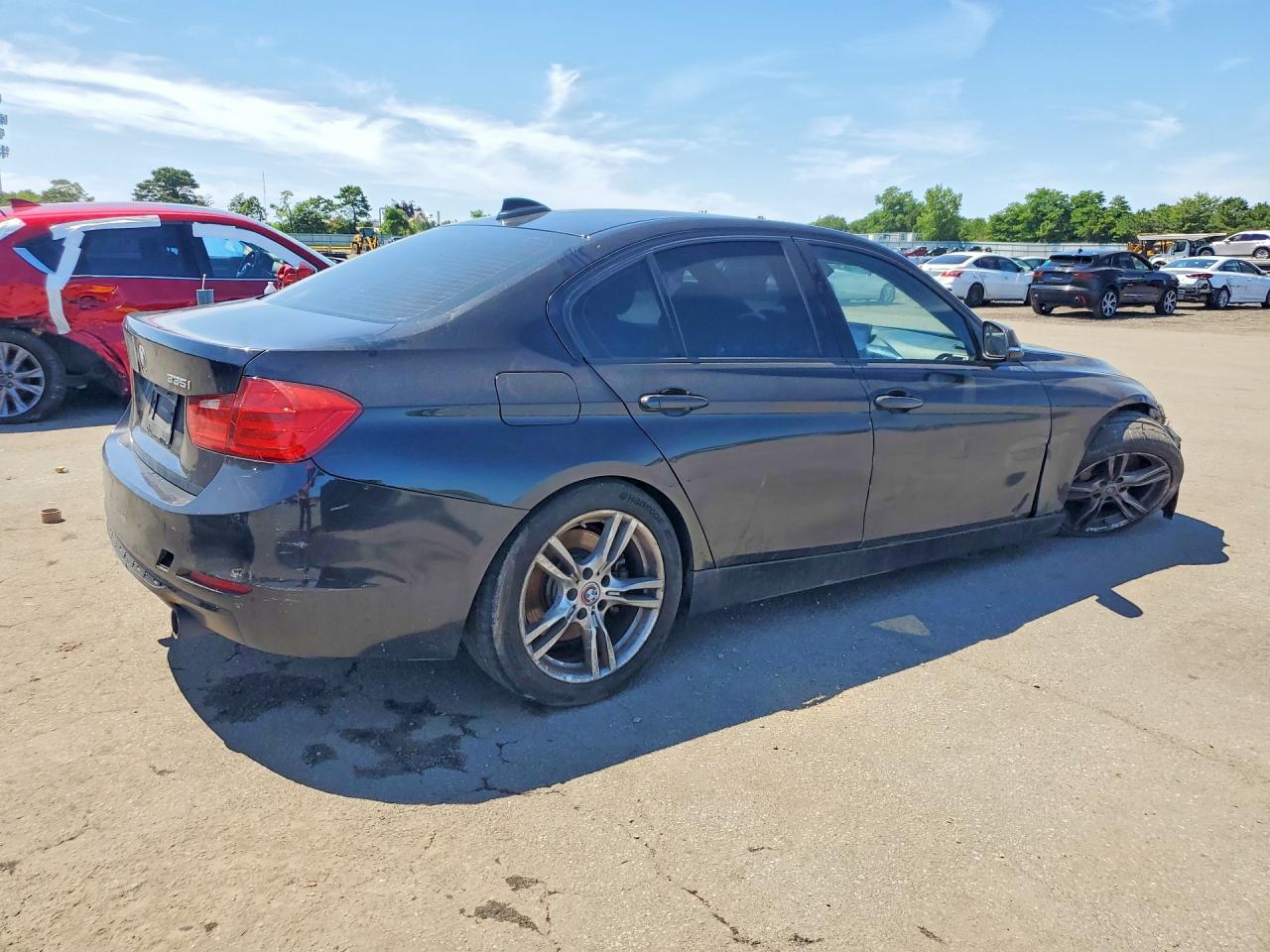 2013 Bmw 335 I Черный vin: WBA3A9G52DNP36637
