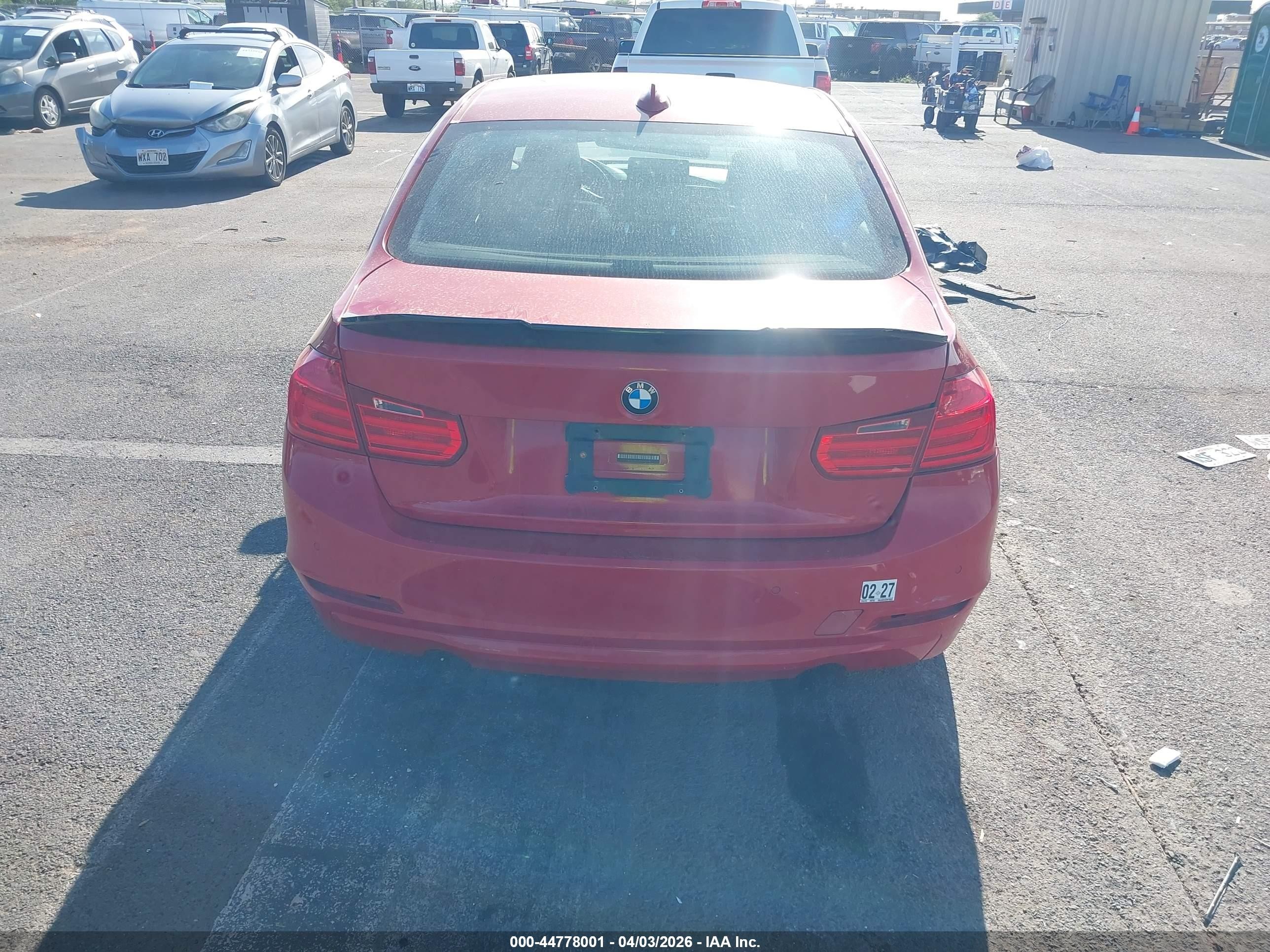 2013 Bmw 335i   Red vin: WBA3A9G53DNP36033