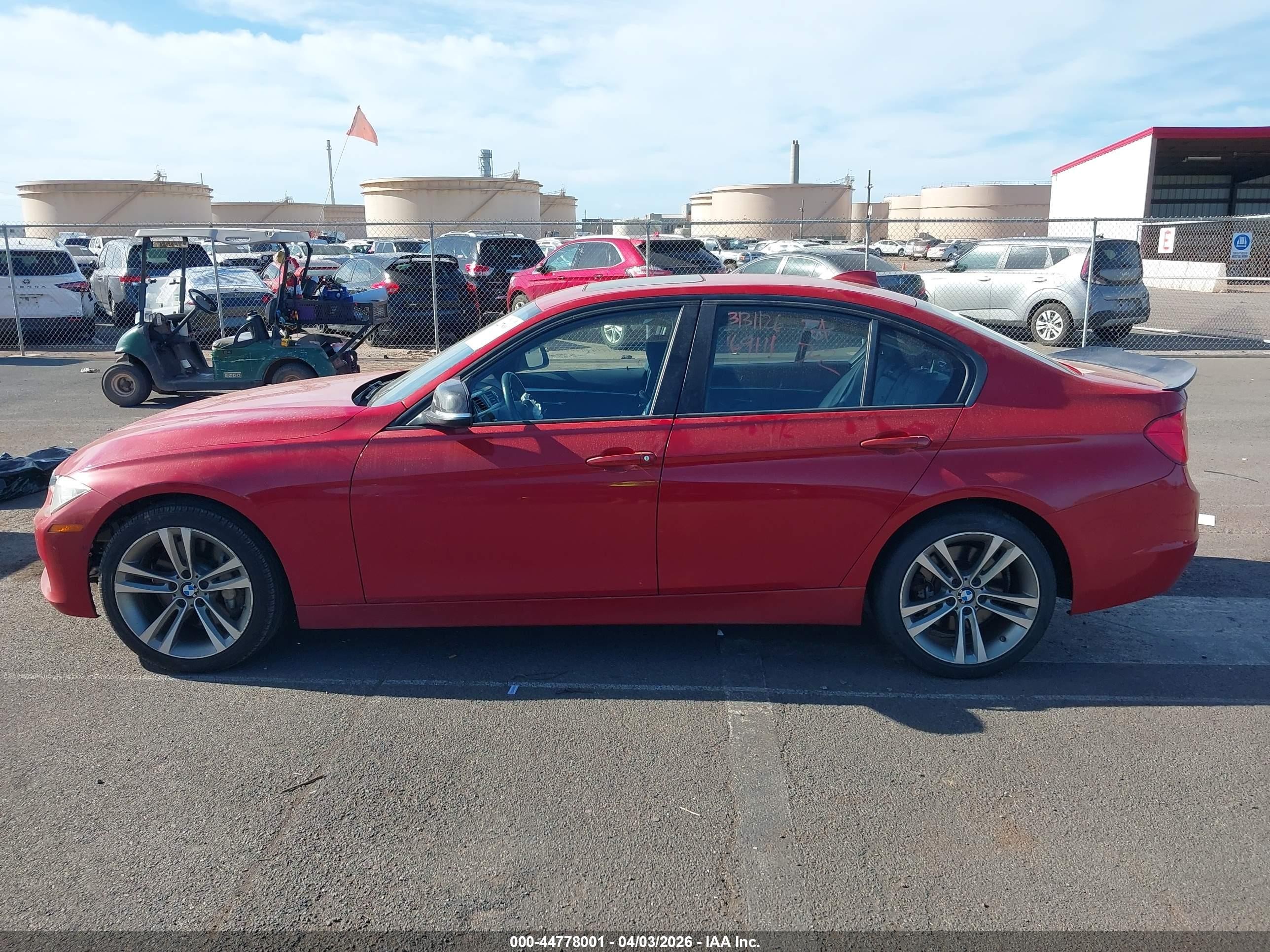 2013 Bmw 335i   Red vin: WBA3A9G53DNP36033