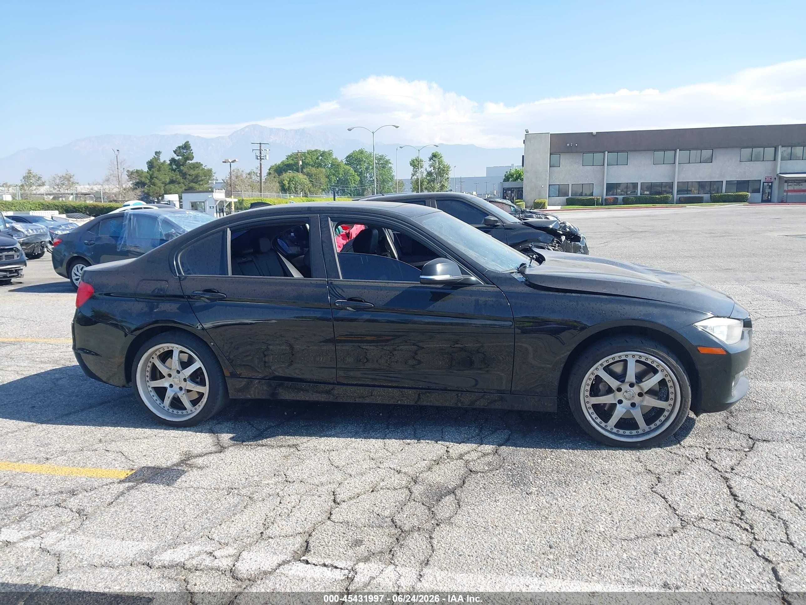 2014 Bmw 335i   Black vin: WBA3A9G55ENS64354