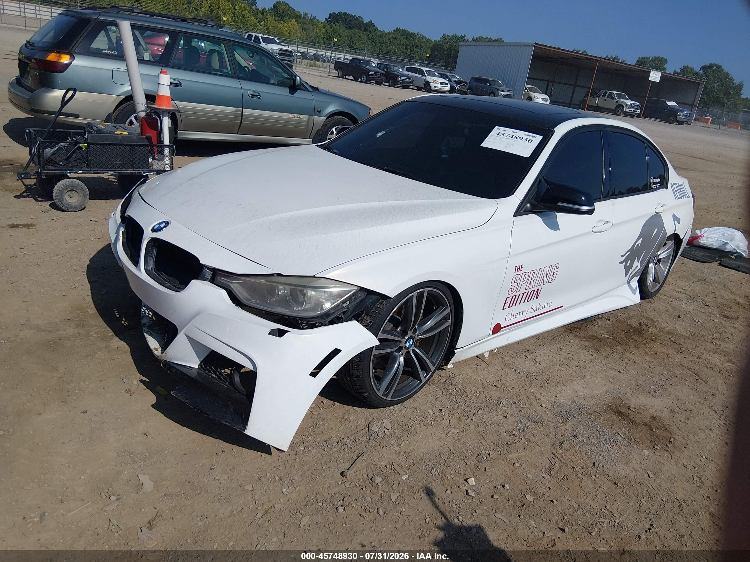 2014 Bmw 335i   White vin: WBA3A9G55ENS65018