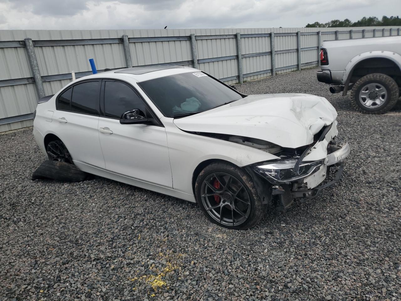 2013 Bmw 128i 2d I White vin: WBA3A9G57DNP36231