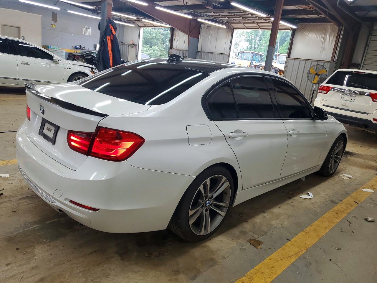 2013 Bmw 335 I White vin: WBA3A9G57DNP36987