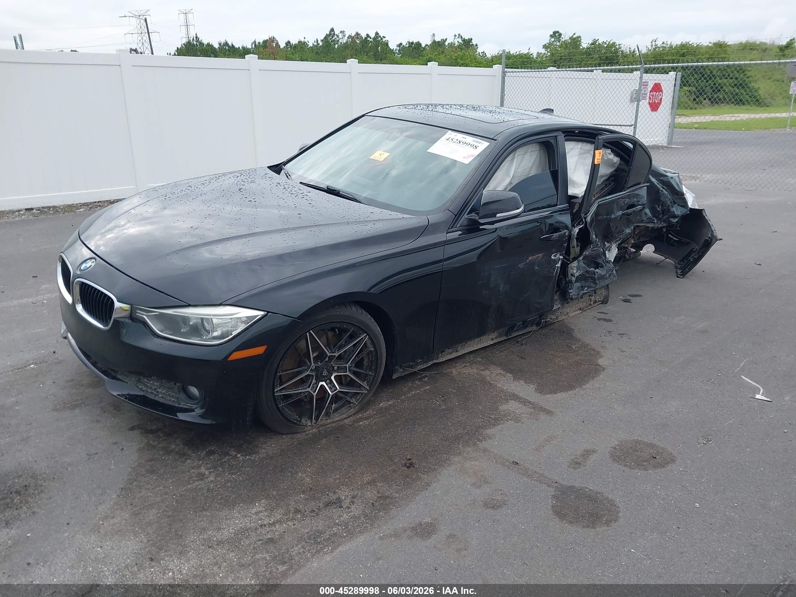 2013 Bmw 335i   Black vin: WBA3A9G57DNP37704