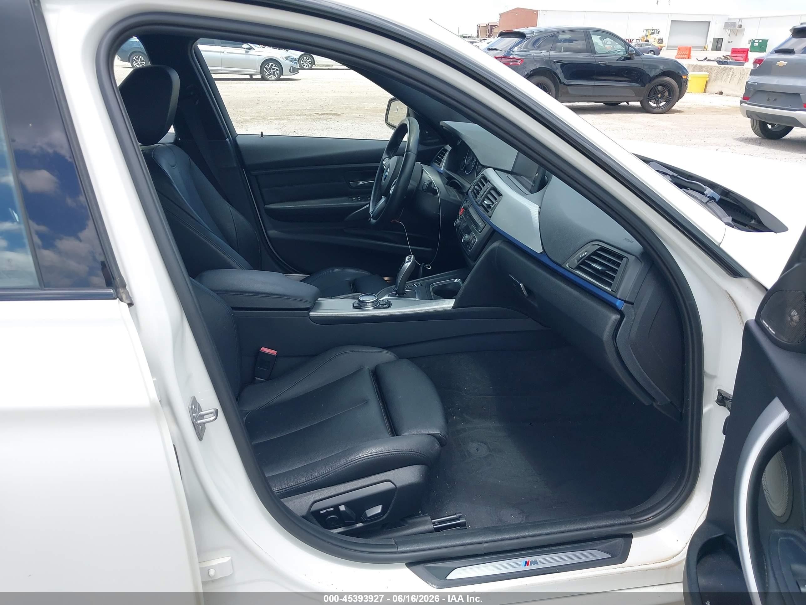 2014 Bmw 335i   White vin: WBA3A9G58ENS64428