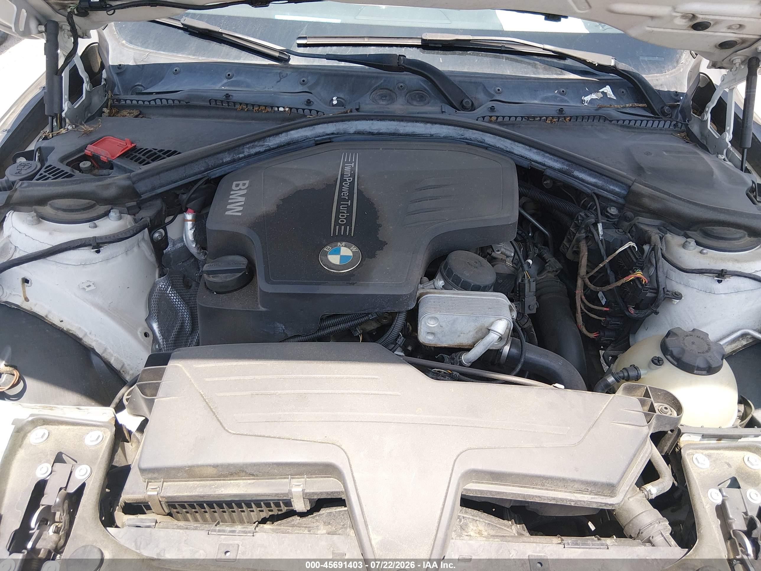 2013 Bmw 320i   White vin: WBA3B1C50DF461817