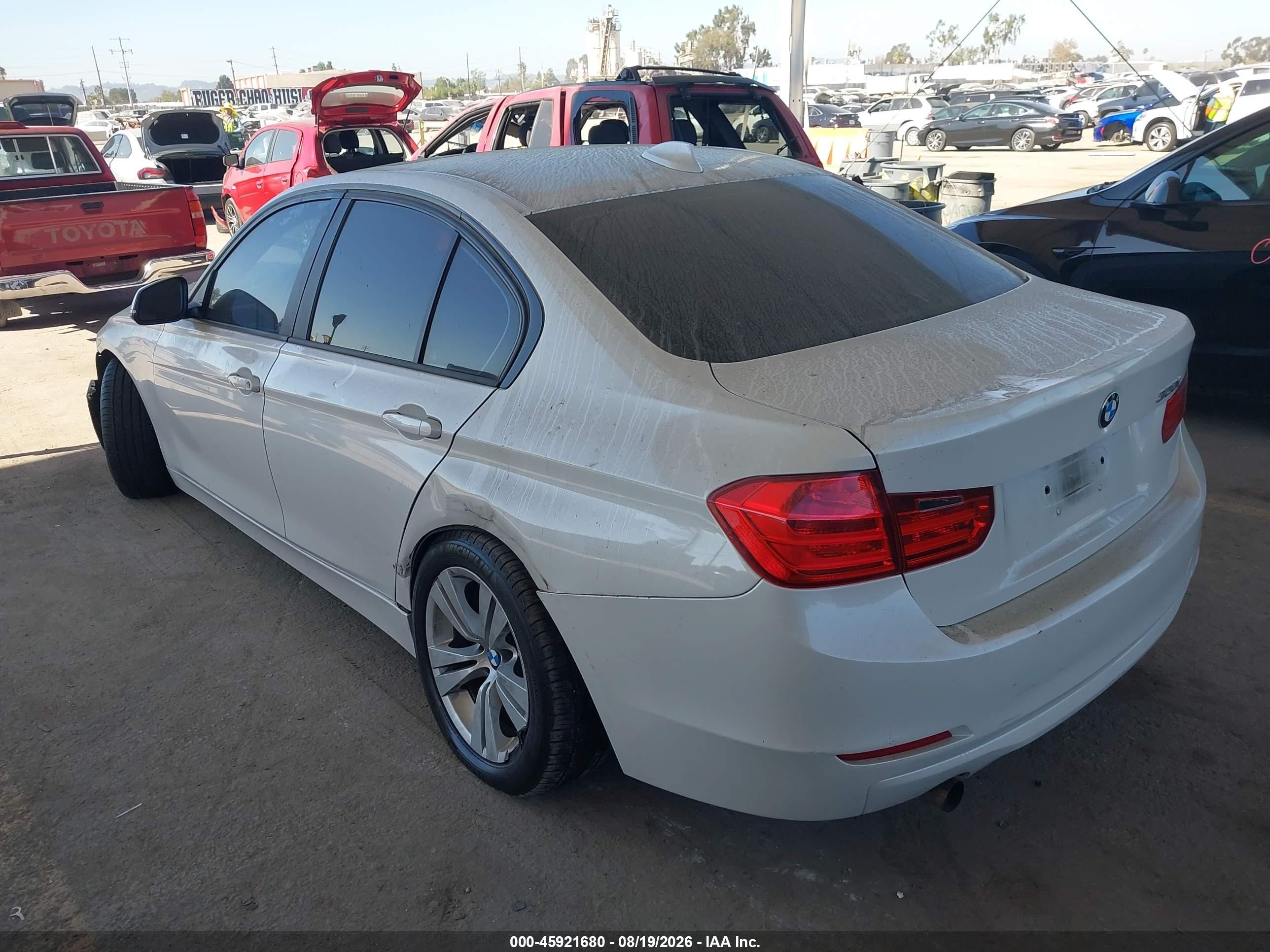 2014 Bmw 320i   White vin: WBA3B1C50EK133502