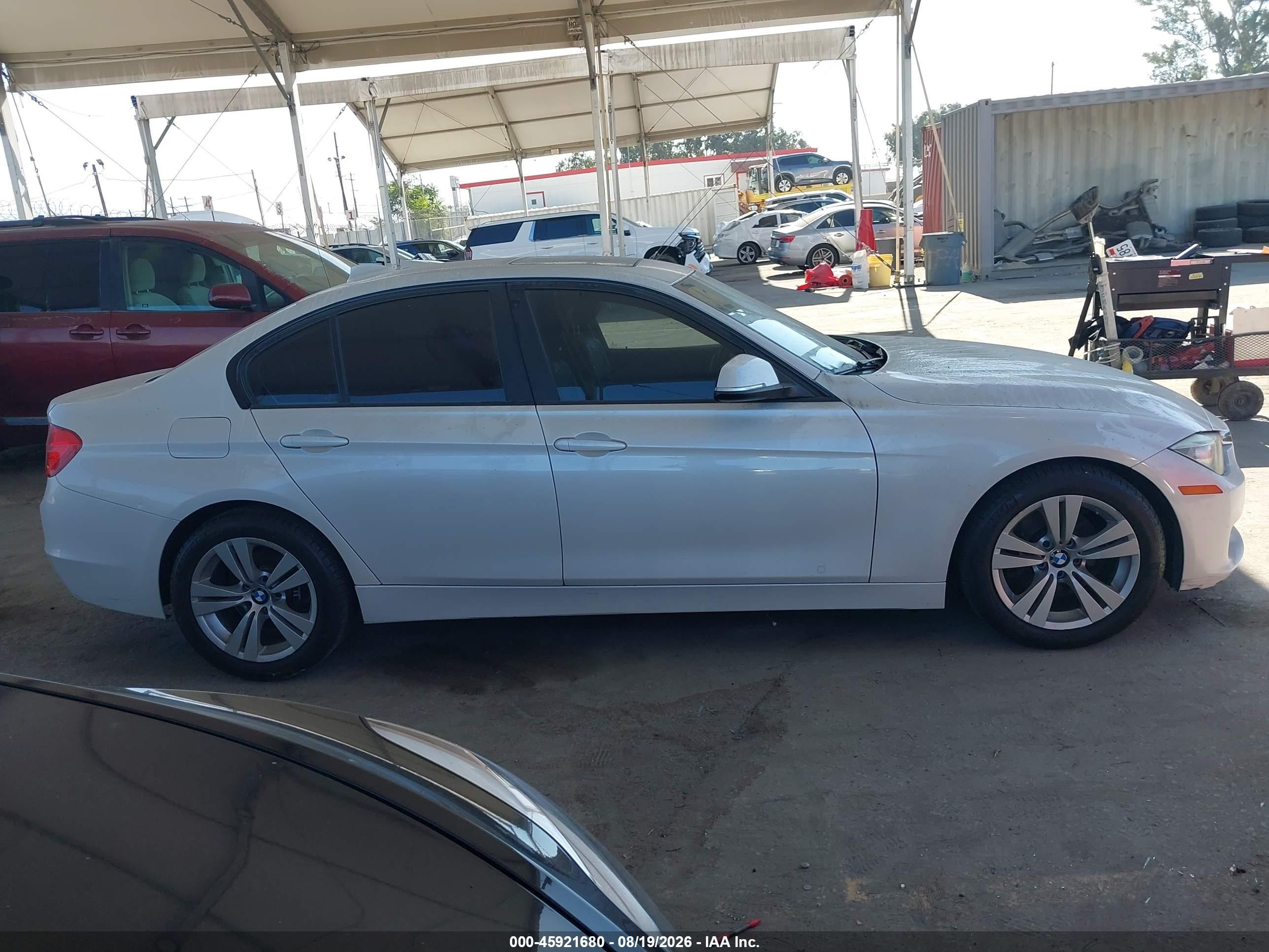 2014 Bmw 320i   White vin: WBA3B1C50EK133502