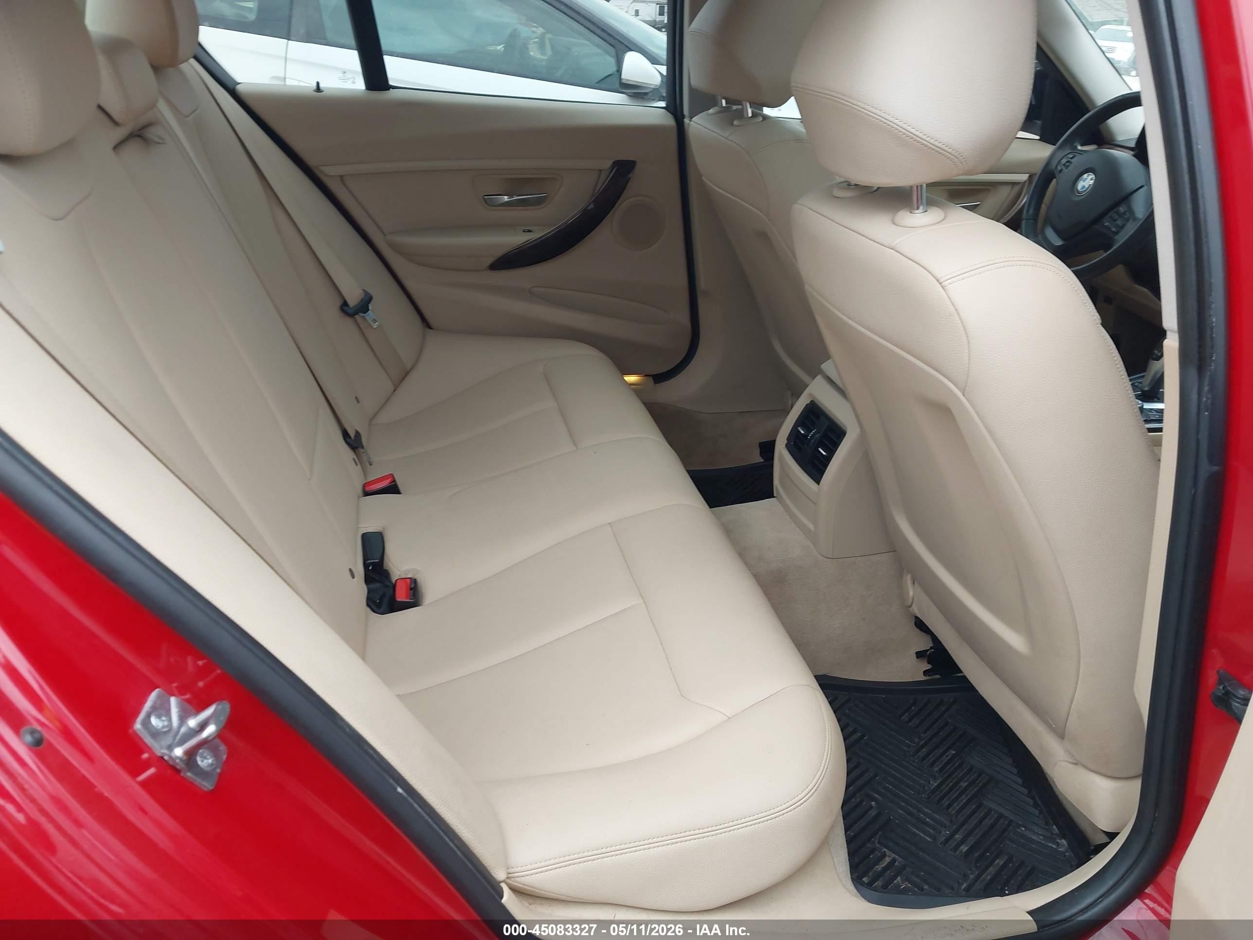 2013 Bmw 320i   Красный vin: WBA3B1C51DK128131