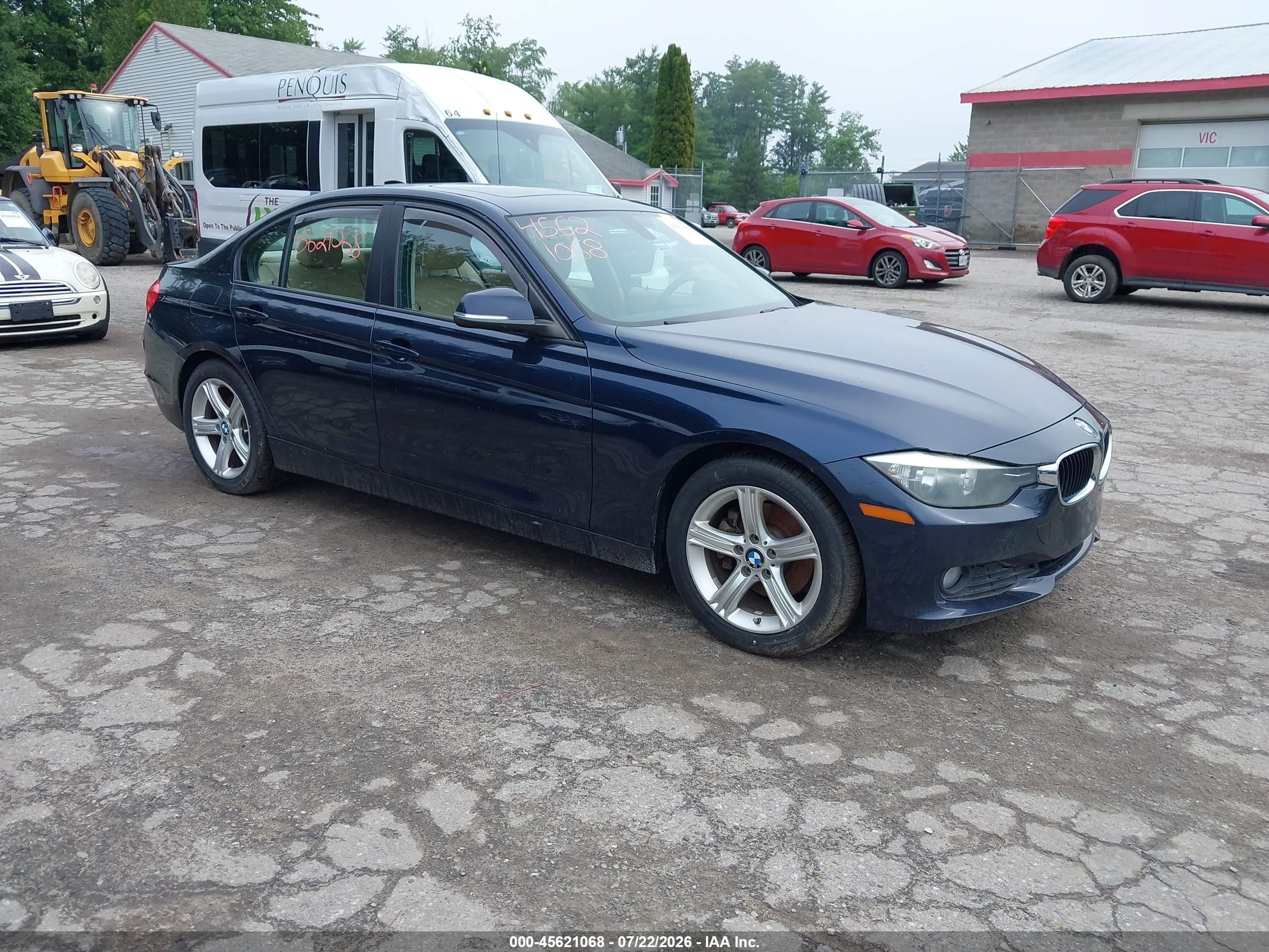 2014 Bmw 320i   Blue vin: WBA3B1C51EK133508
