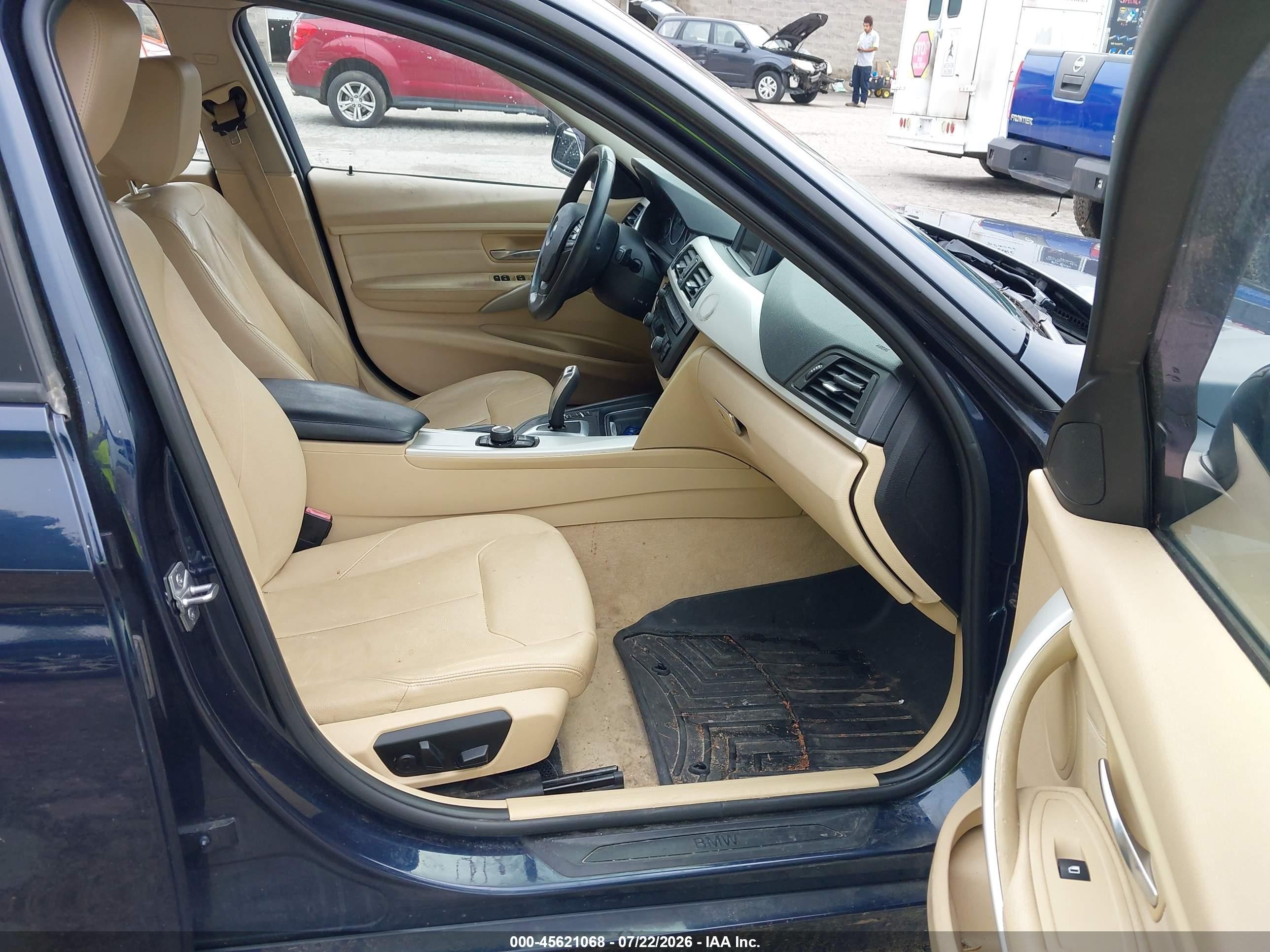 2014 Bmw 320i   Blue vin: WBA3B1C51EK133508