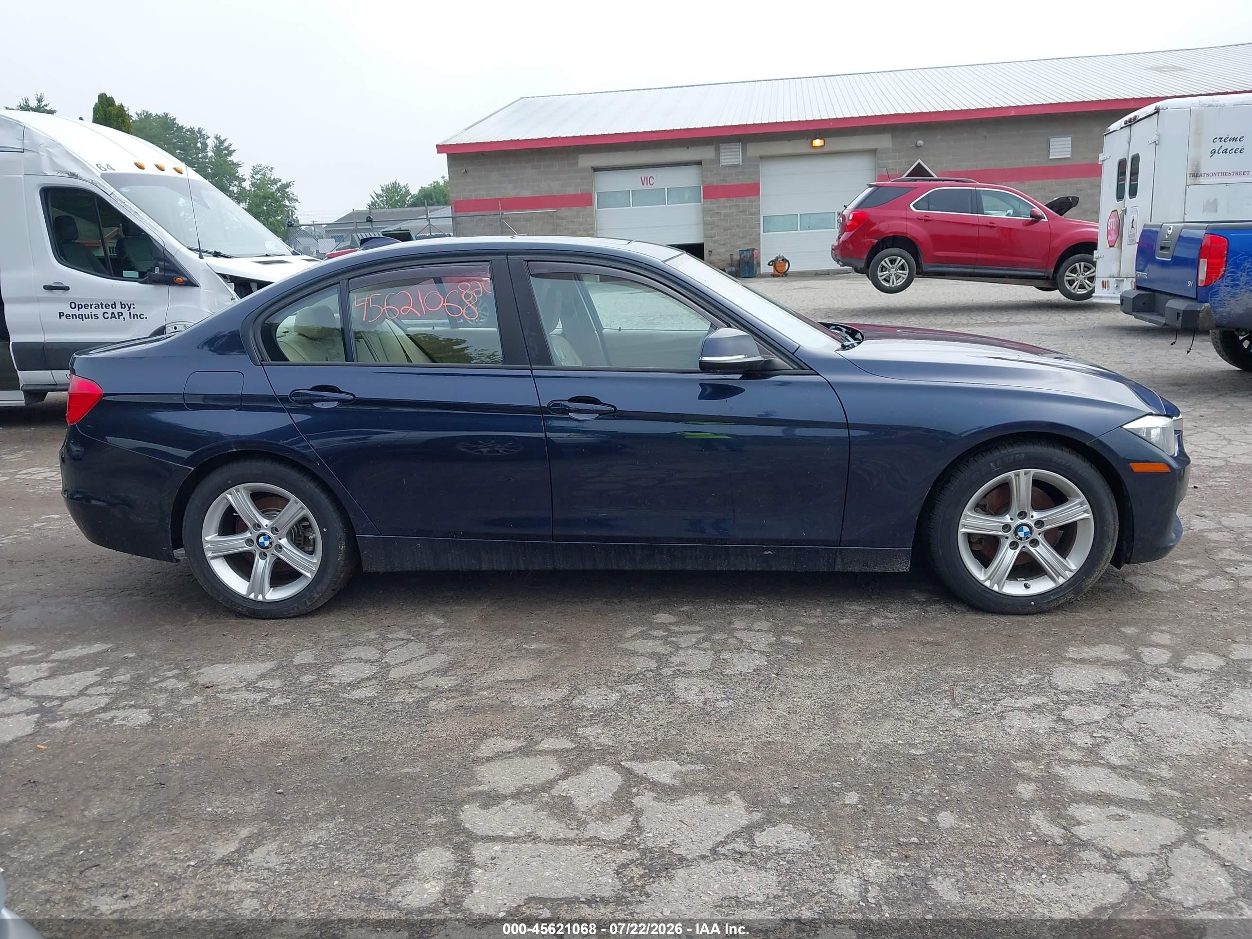 2014 Bmw 320i   Blue vin: WBA3B1C51EK133508