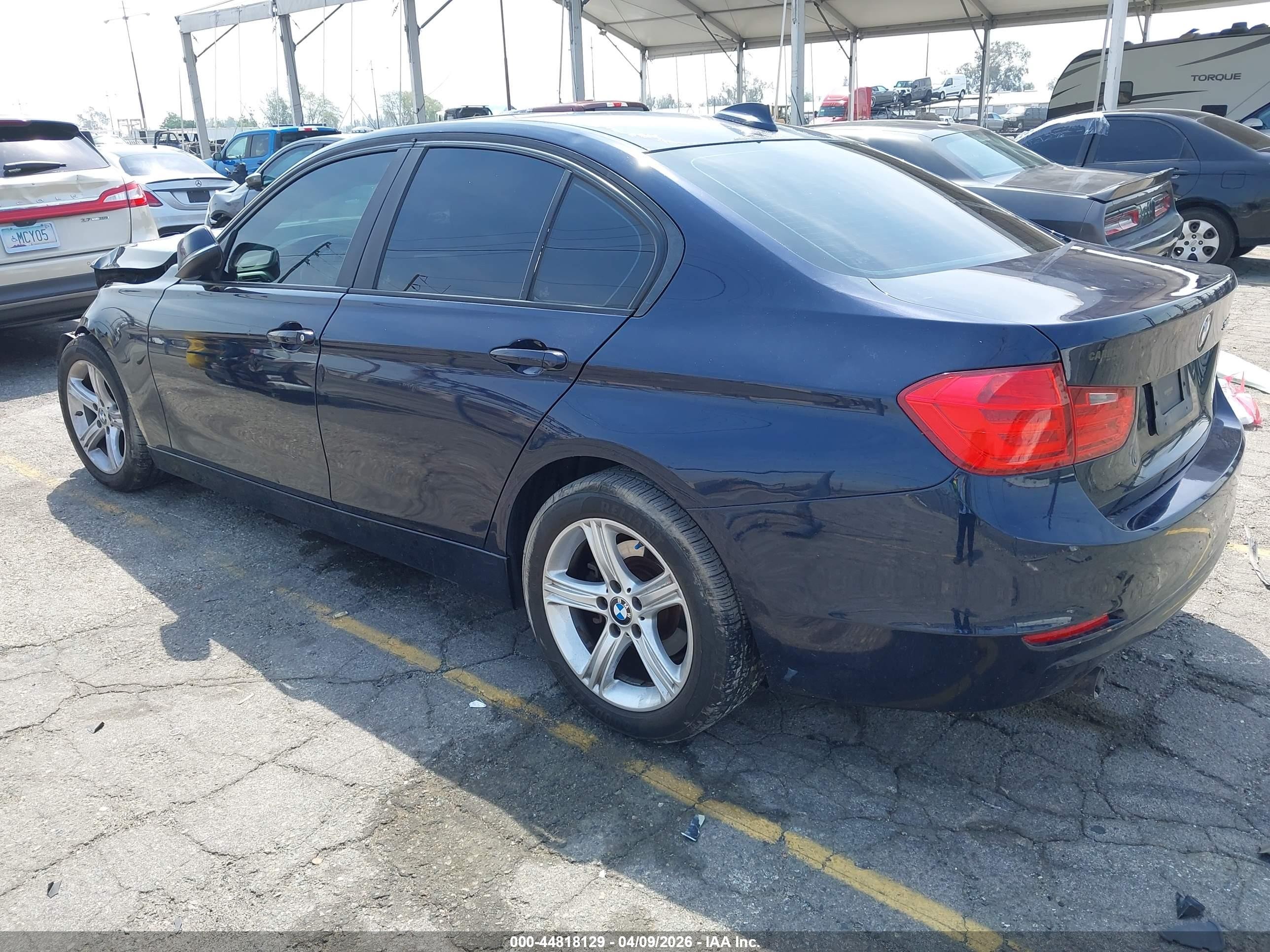2014 Bmw 320i   Blue vin: WBA3B1C51EP678529