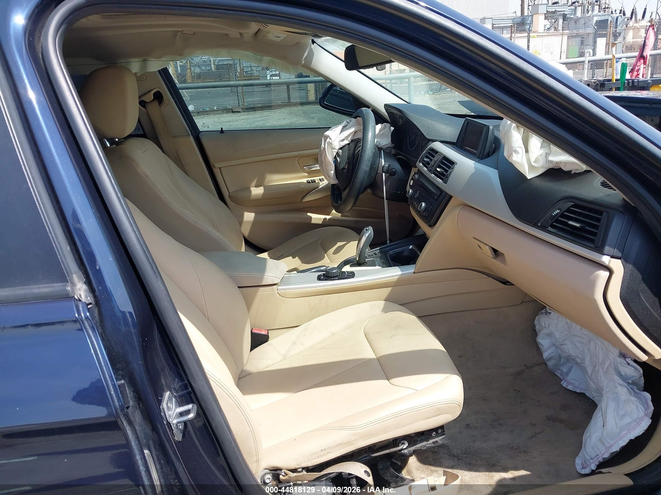 2014 Bmw 320i   Blue vin: WBA3B1C51EP678529