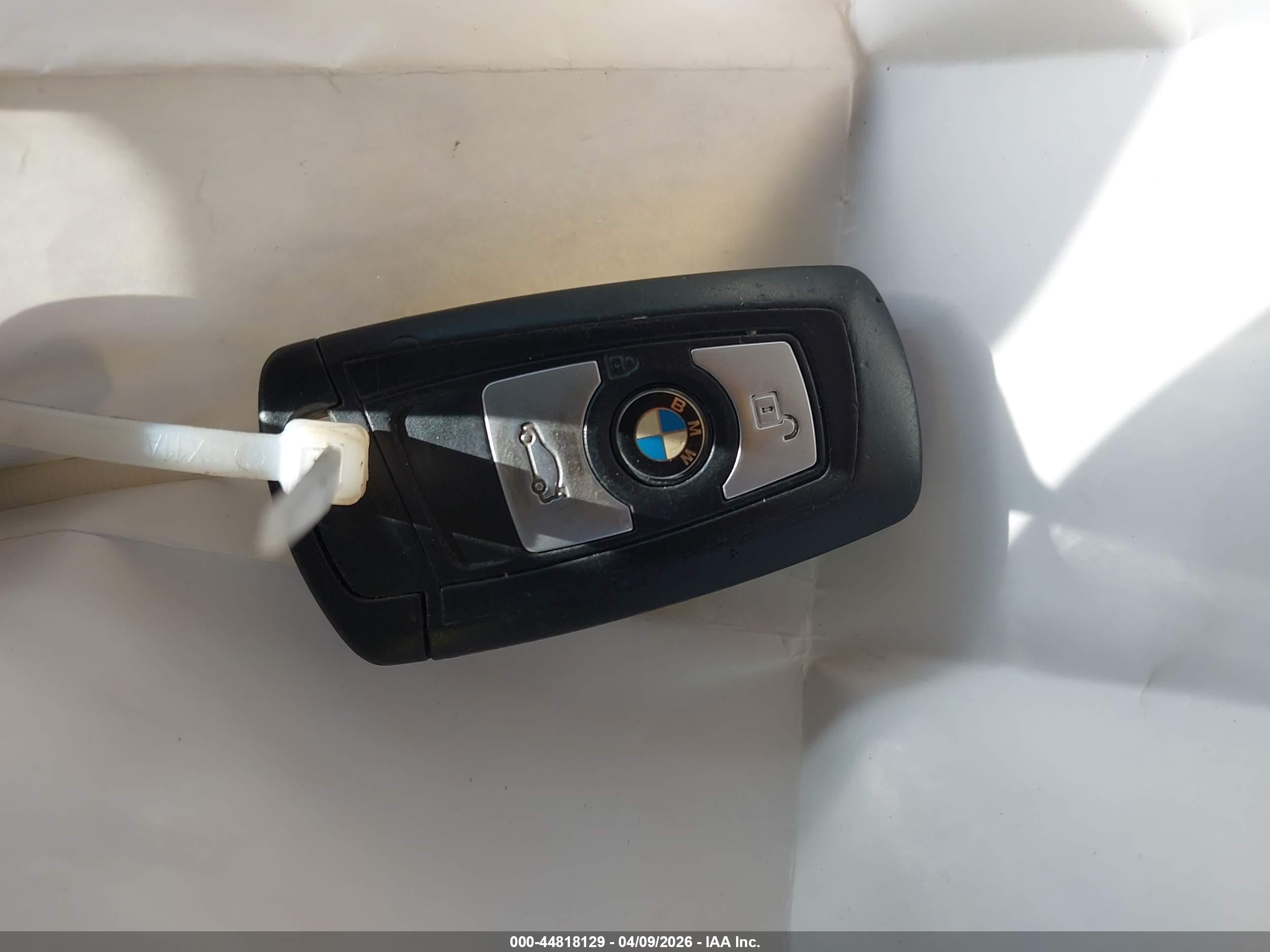 2014 Bmw 320i   Blue vin: WBA3B1C51EP678529
