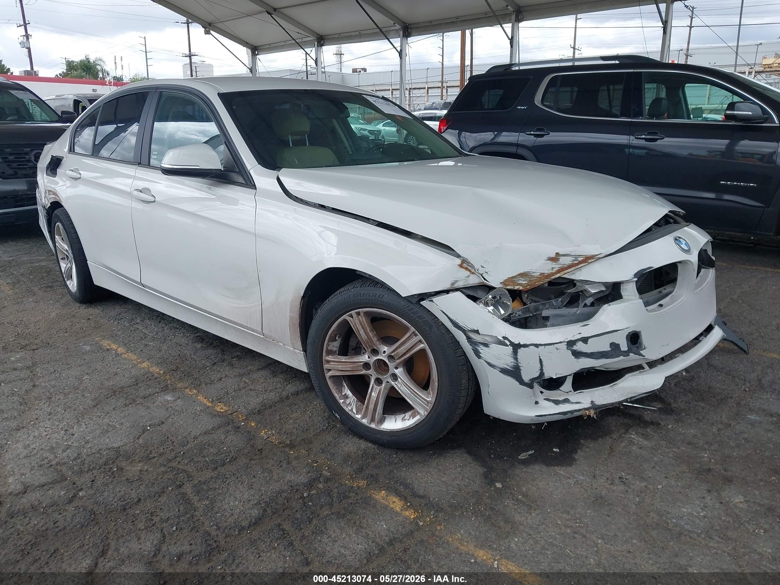 2014 Bmw 320i   White vin: WBA3B1C51EP679261