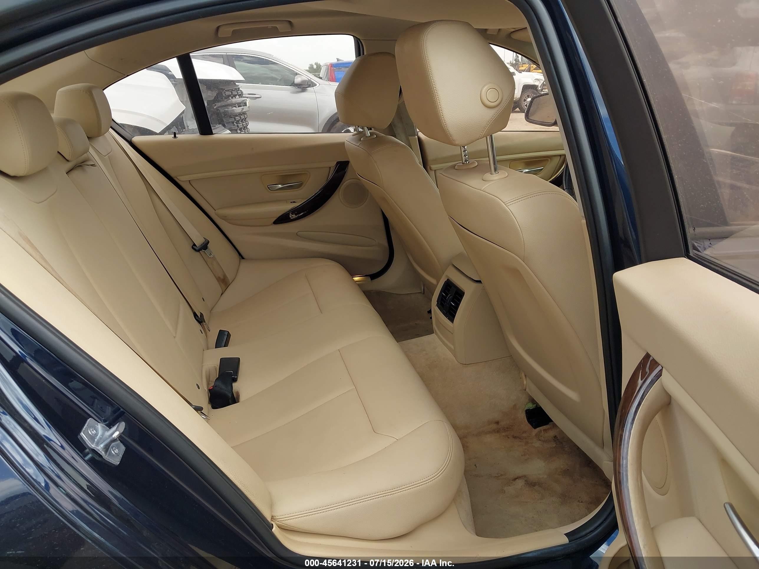 2014 Bmw 320i   Blue vin: WBA3B1C51EP680510