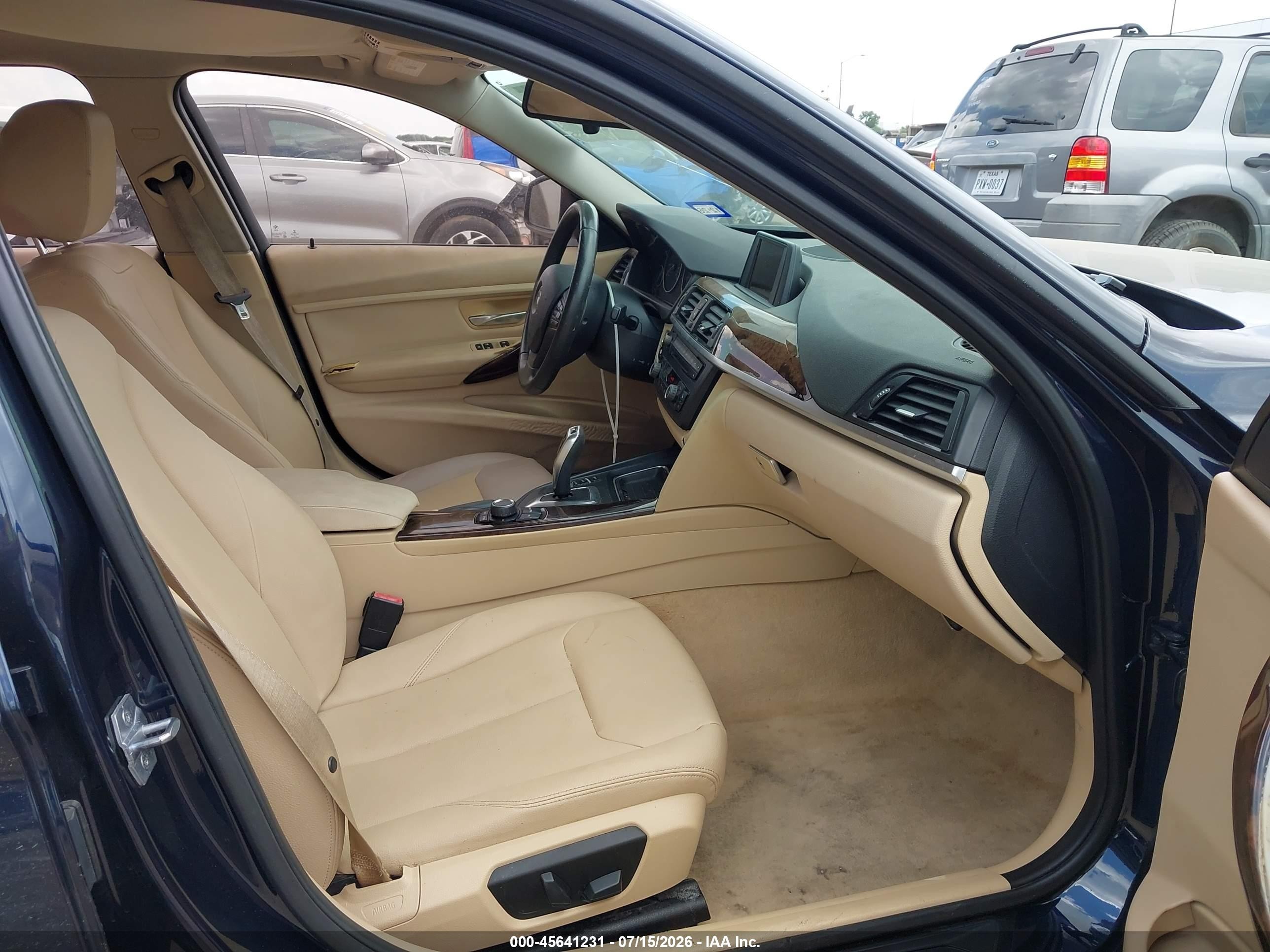 2014 Bmw 320i   Blue vin: WBA3B1C51EP680510