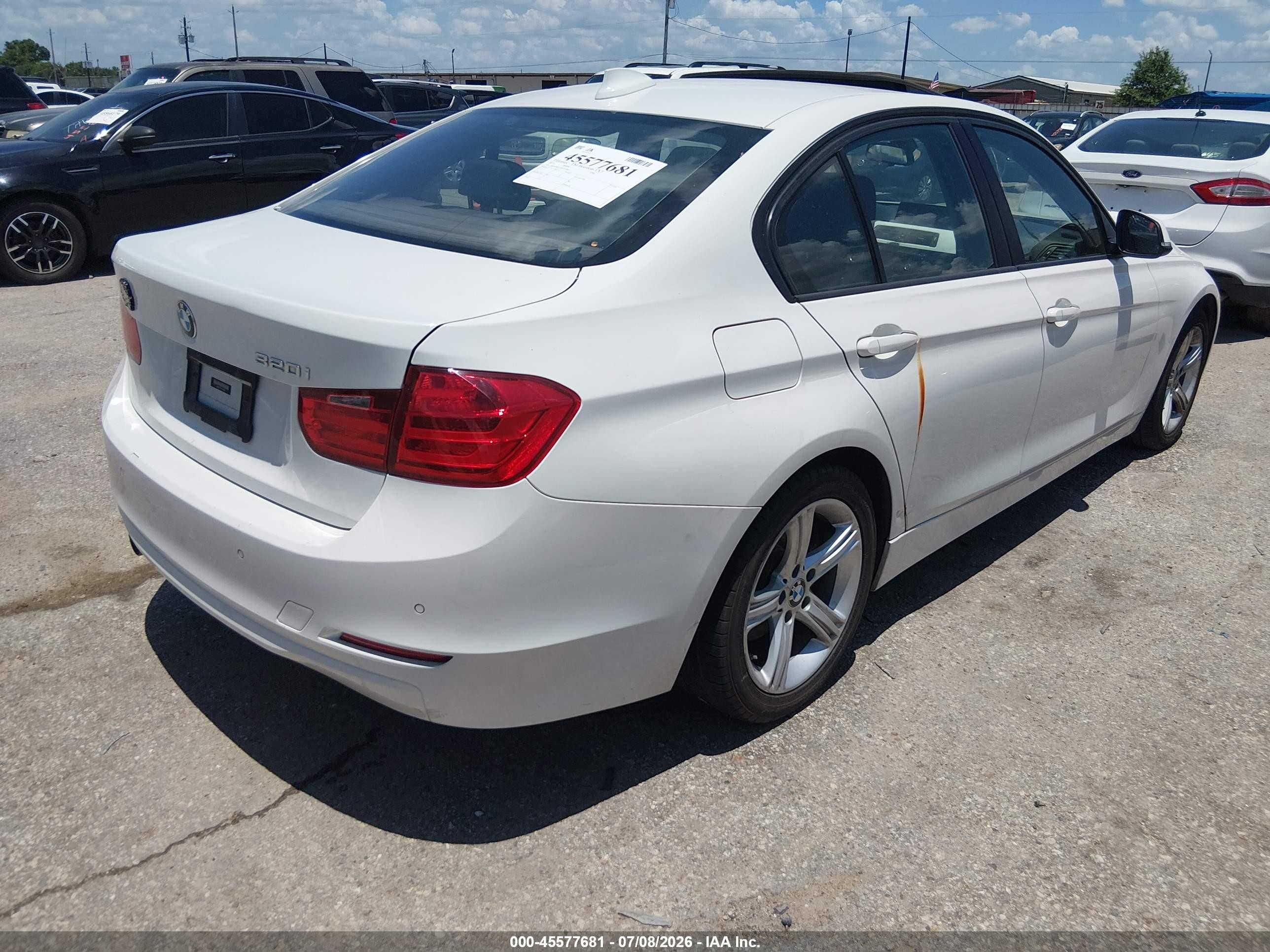 2015 Bmw 320i   White vin: WBA3B1C51FK136846
