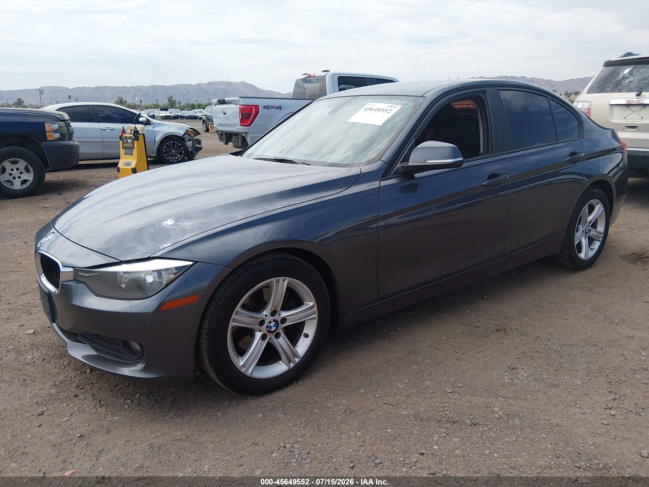 2015 Bmw 320i   Серый vin: WBA3B1C51FK140069