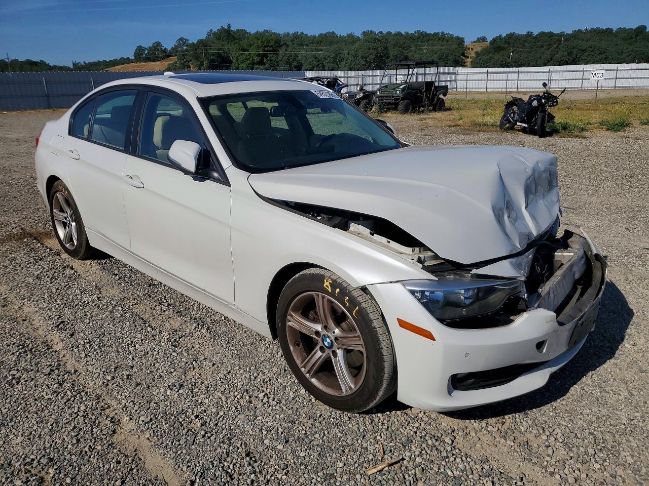 2013 Bmw 320 I White vin: WBA3B1C52DF462872
