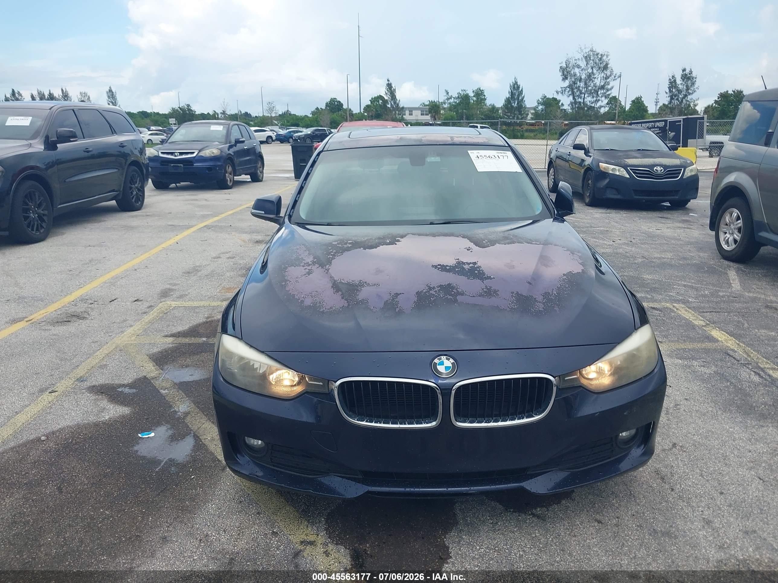 2013 Bmw 320i Blue vin: WBA3B1C52DK128493