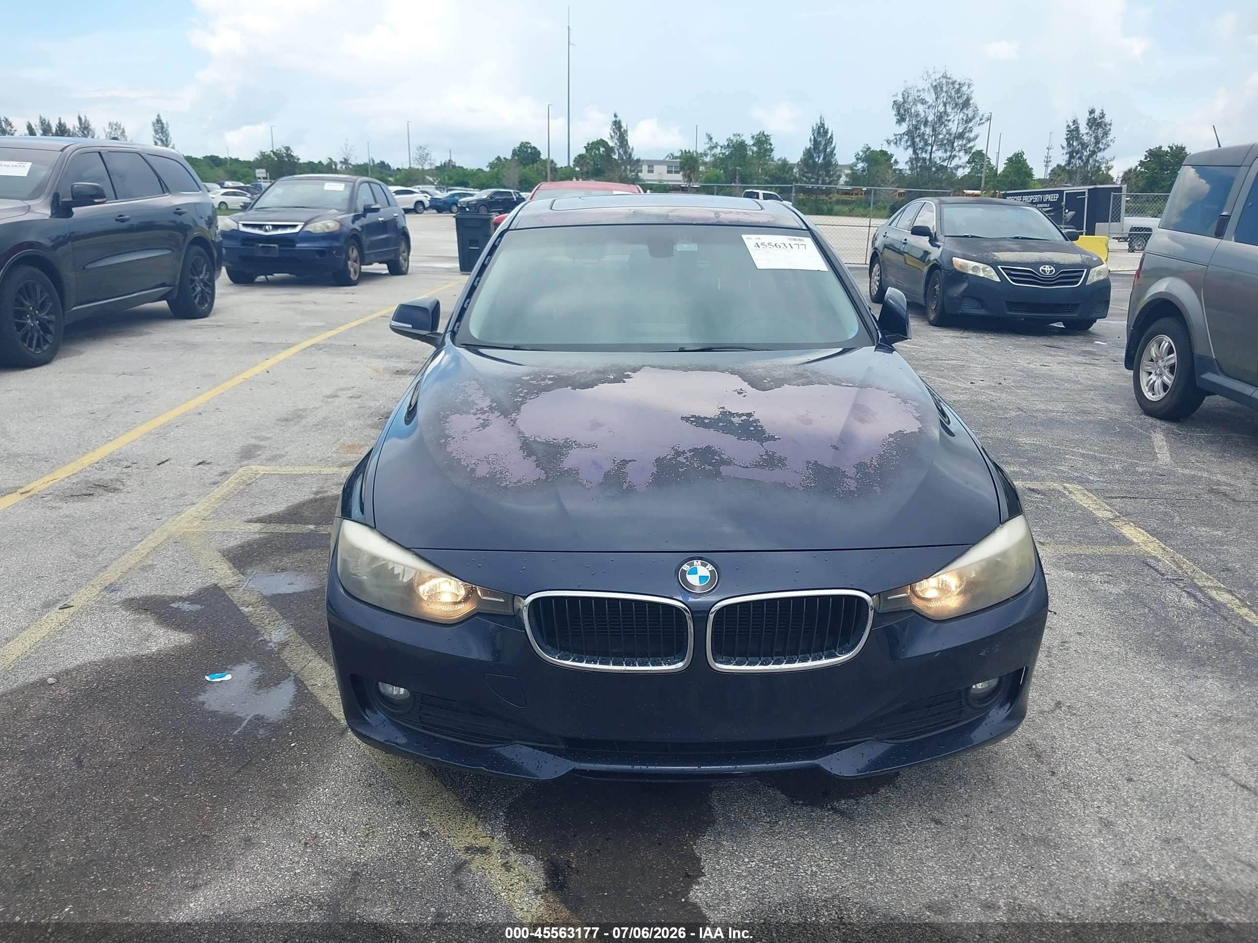 2013 Bmw 320i Blue vin: WBA3B1C52DK128493
