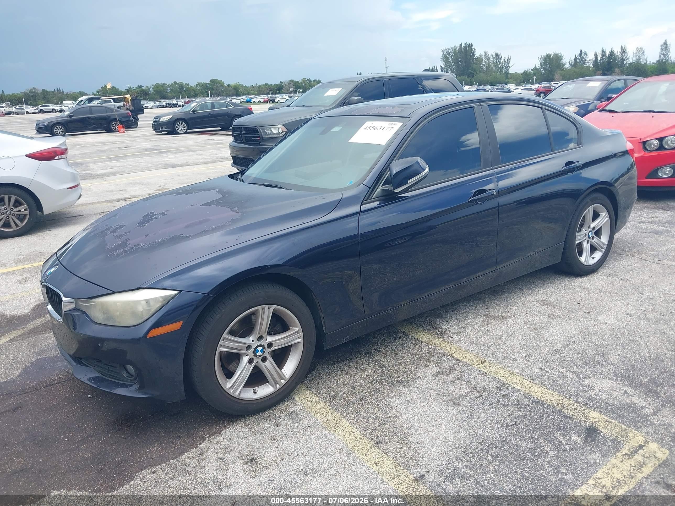 2013 Bmw 320i Blue vin: WBA3B1C52DK128493